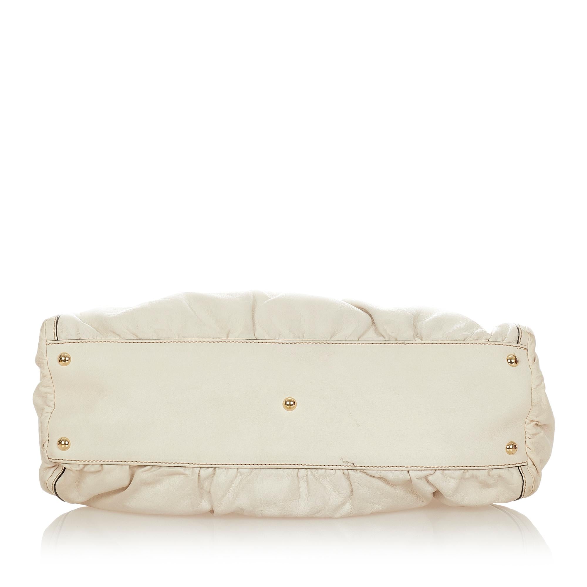 Gucci Abbey D-ring Leather Shoulder Bag (SHG-25133)