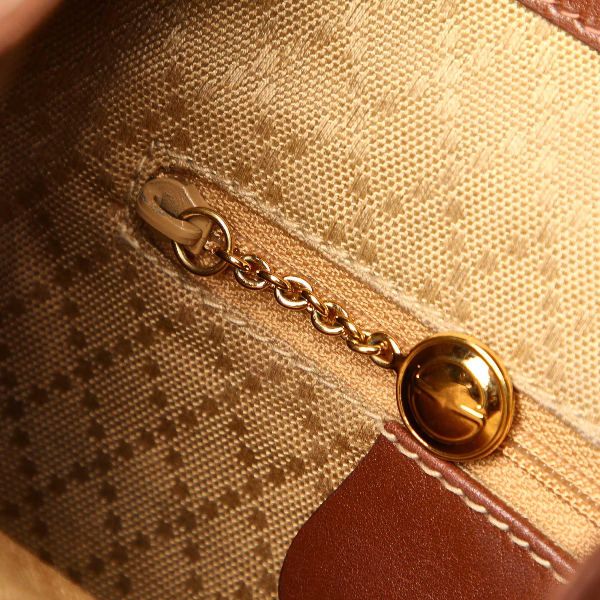 Gucci Bamboo Drawstring Leather Backpack (SHG-22401)