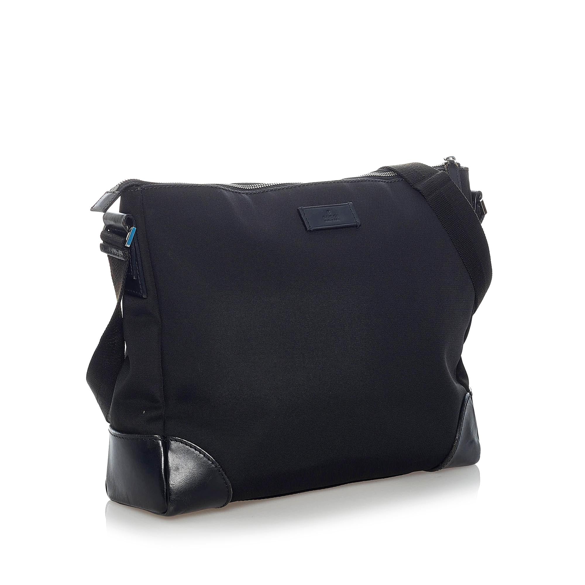 Gucci Canvas Crossbody Bag (SHG-36164)