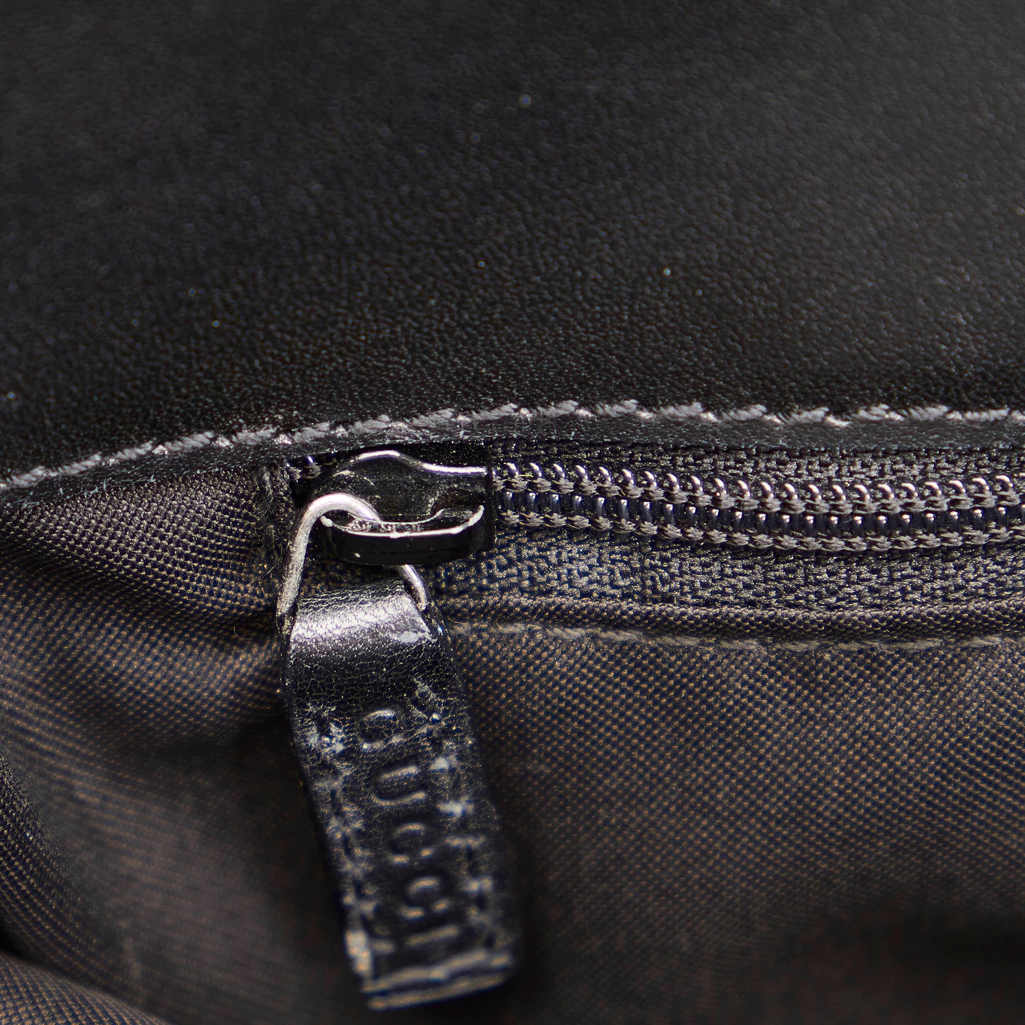 Gucci Canvas Handbag (SHG-28501)