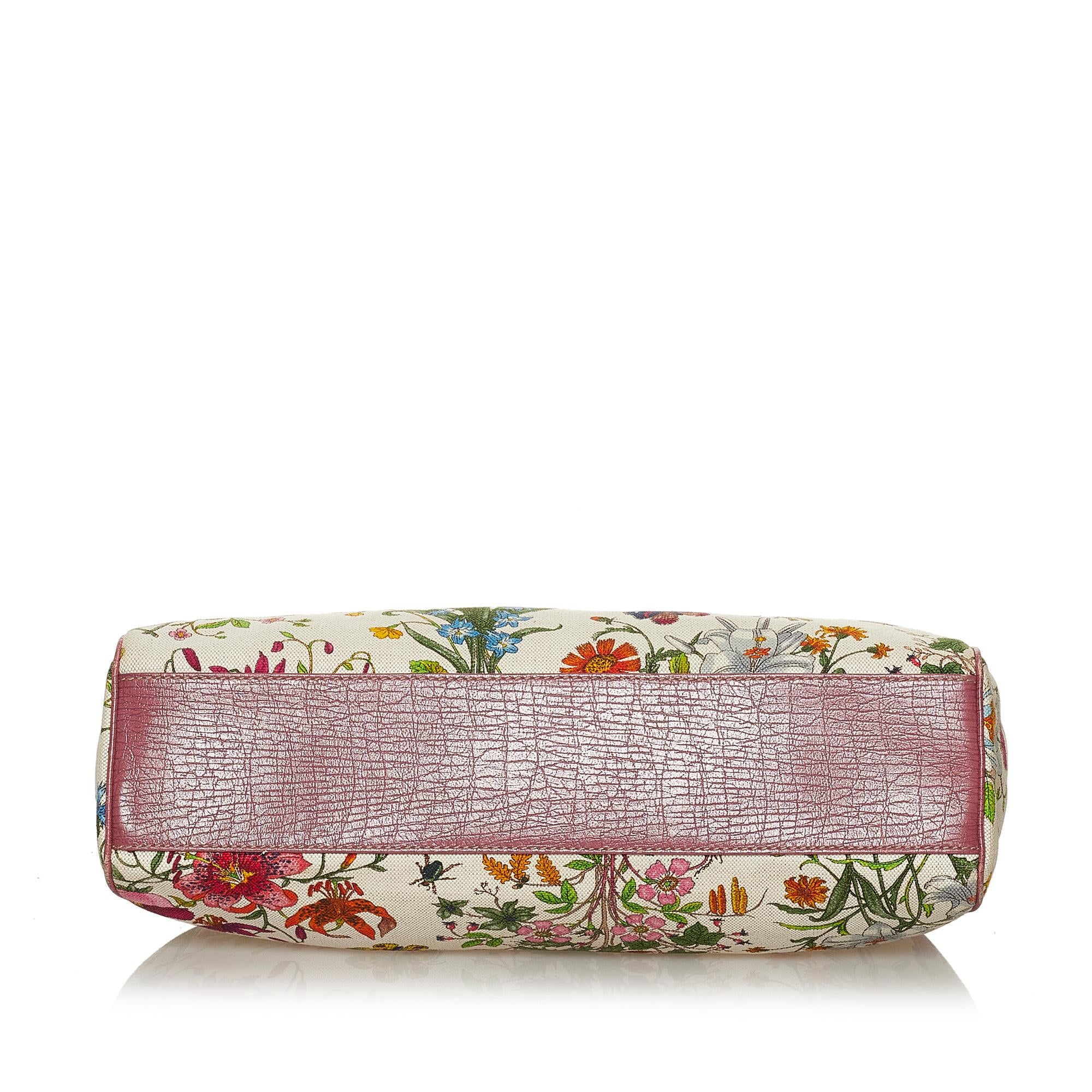 Gucci Flora Canvas Shoulder Bag (SHG-28350)