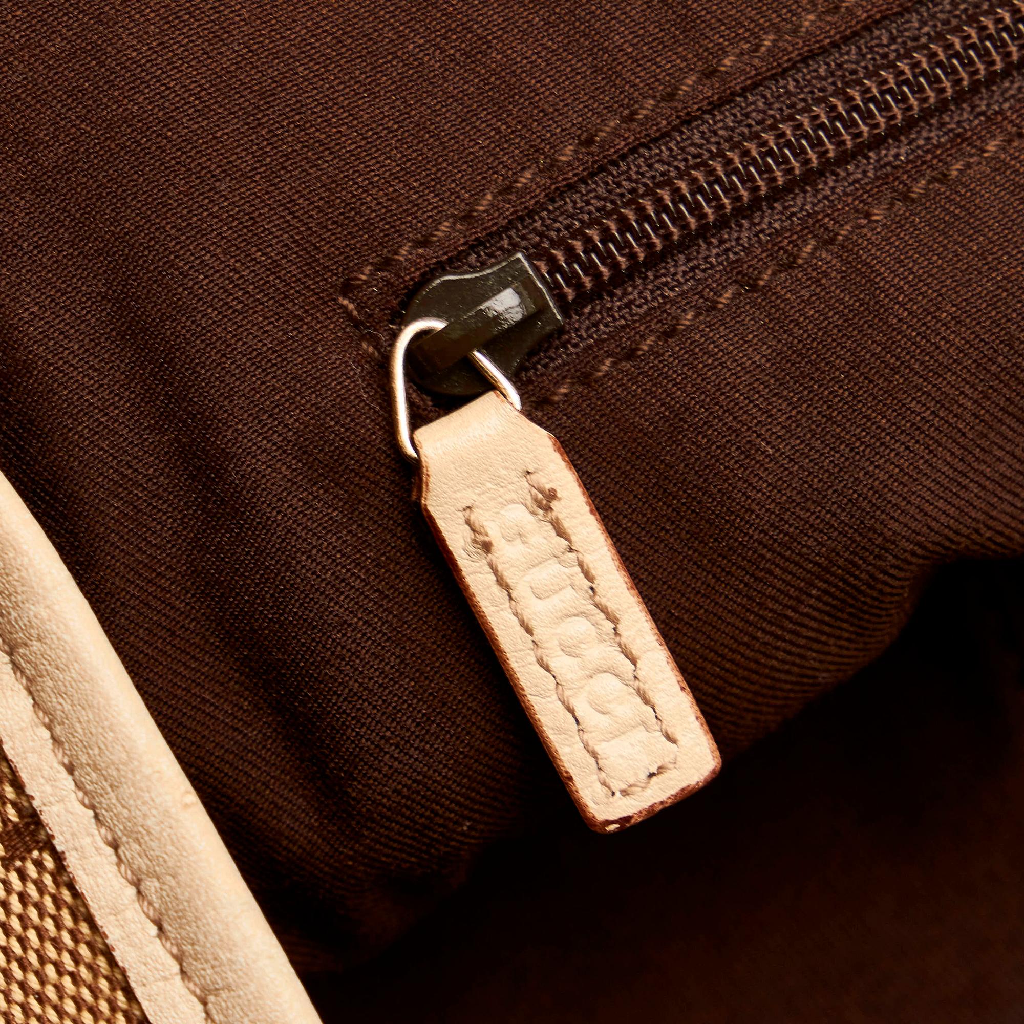 Gucci GG Canvas Abbey Shoulder Bag (SHG-32064)