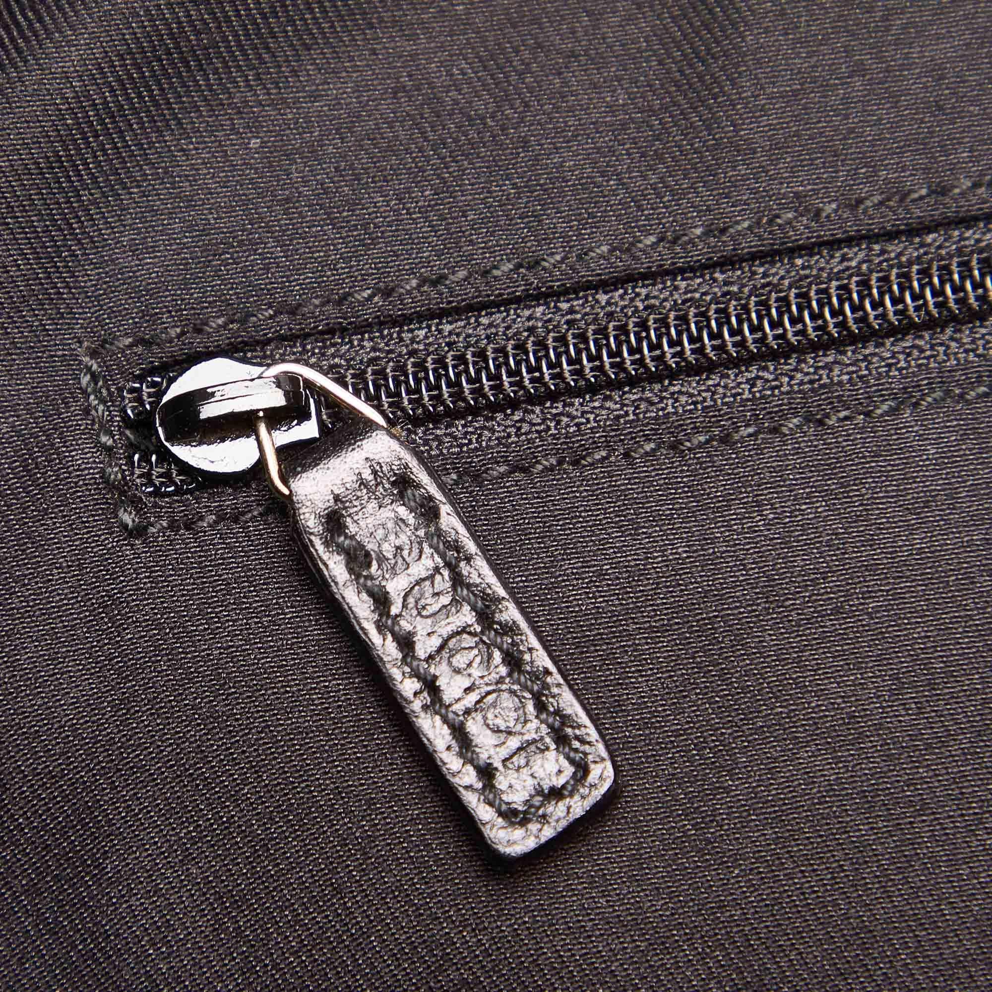 Gucci GG Canvas Abbey Shoulder Bag (SHG-32161)