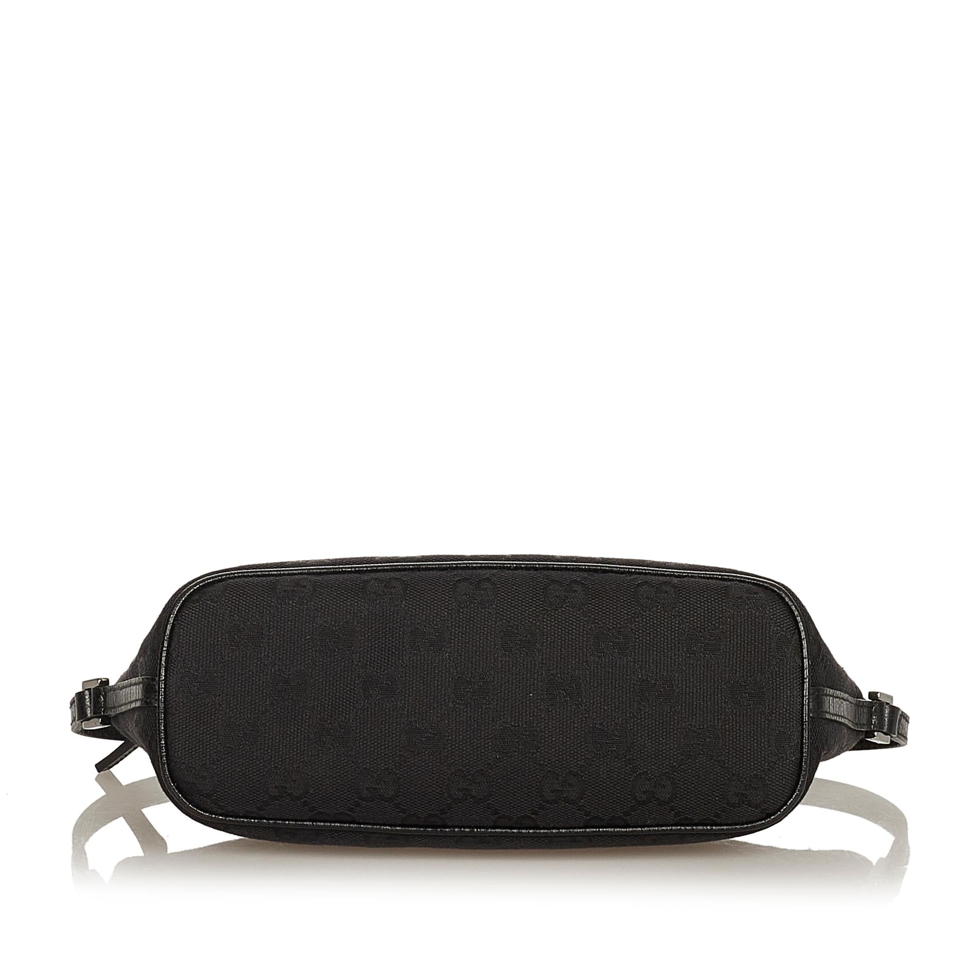 Gucci GG Canvas Boat Baguette (SHG-36577)