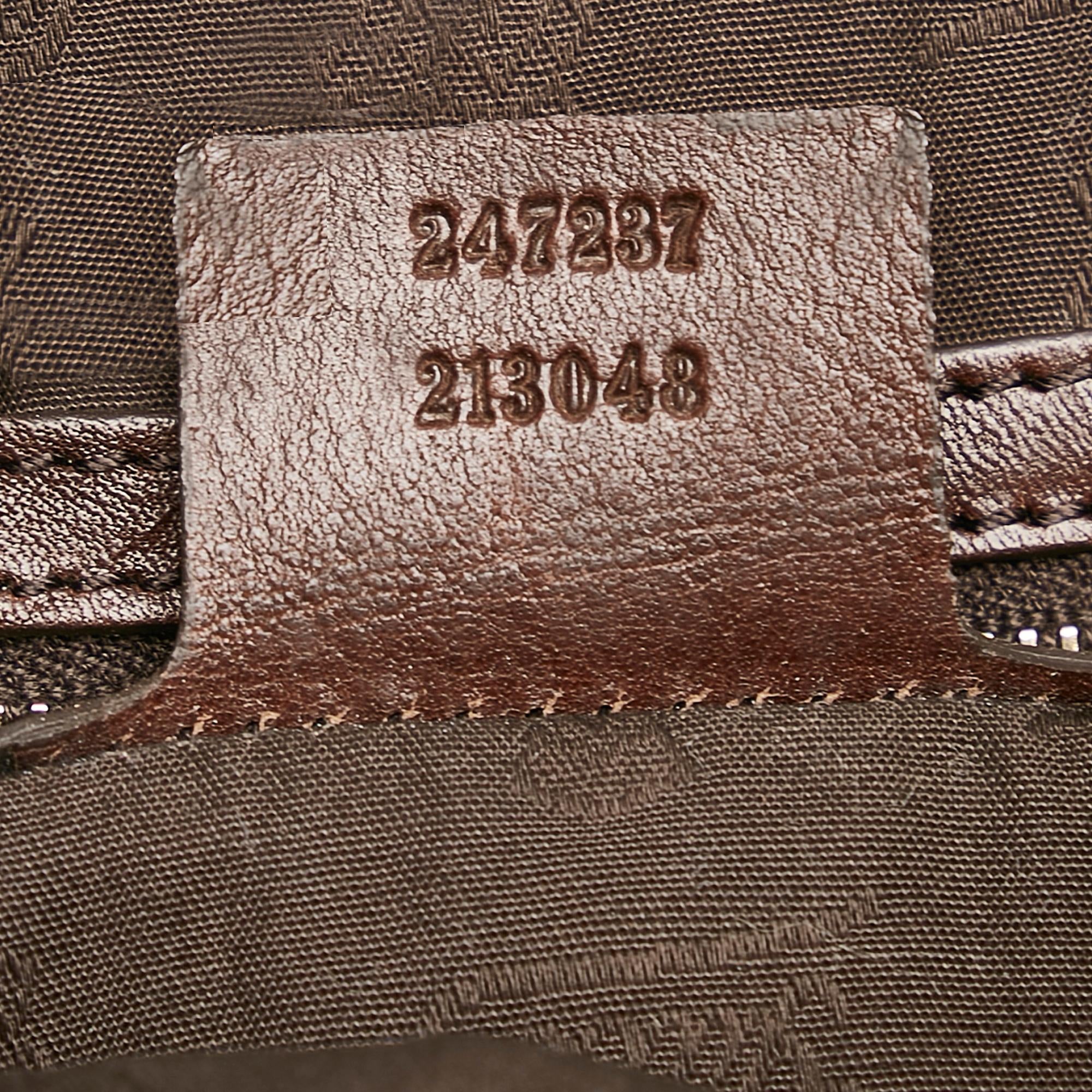 Gucci GG Canvas Charm Tote Bag (SHG-cHdxim)