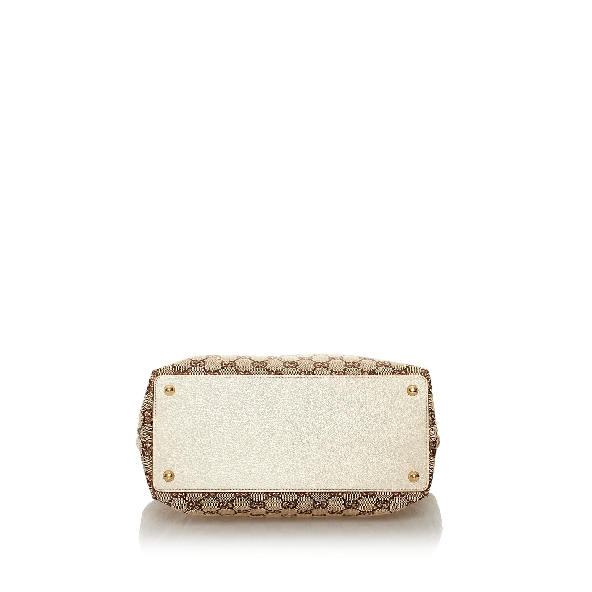 Gucci GG Canvas Eclipse Shoulder Bag (SHG-34640)