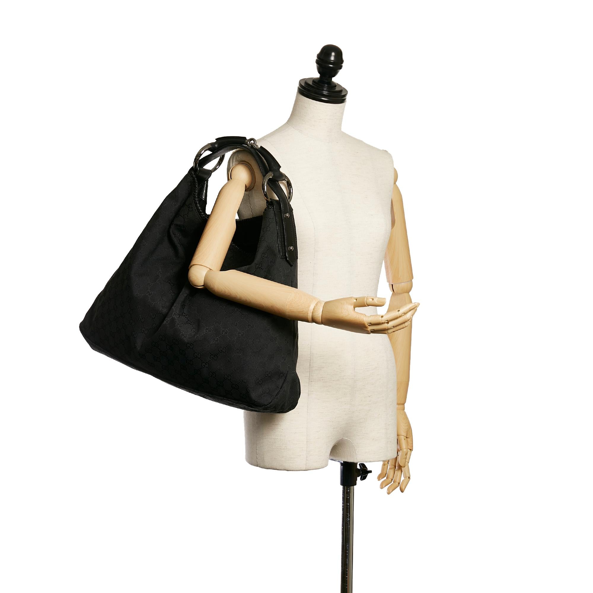 Gucci GG Canvas Hobo Bag (SHG-29173)