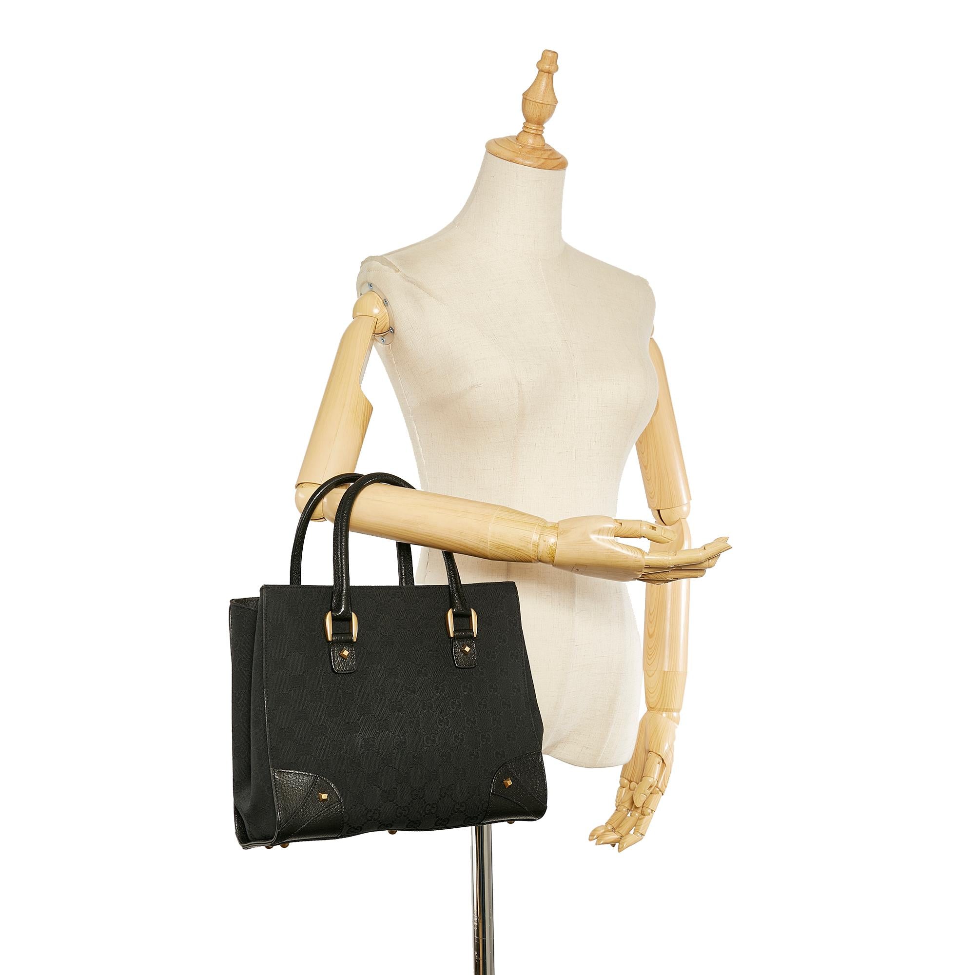 Gucci GG Canvas Nailhead Handbag (SHG-25921)