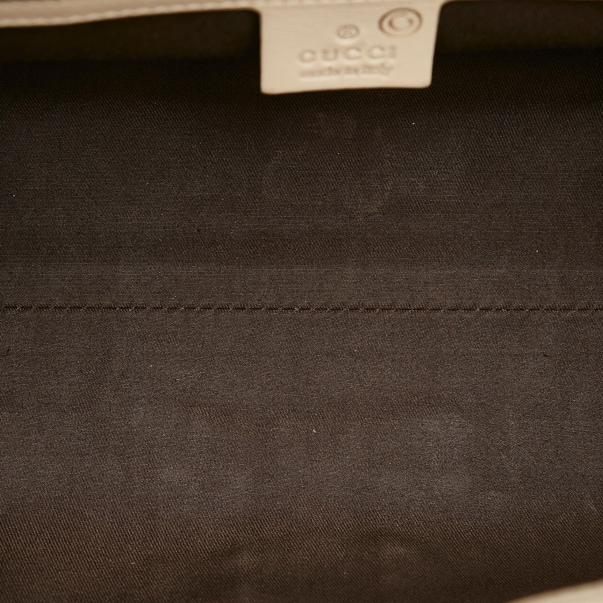 Gucci GG Canvas Nailhead Jackie Shoulder Bag (SHG-28382)