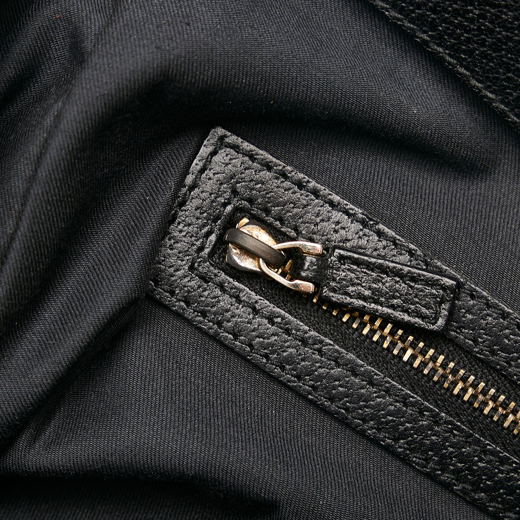 Gucci GG Canvas Nailhead Jackie (SHG-YZOZQj)