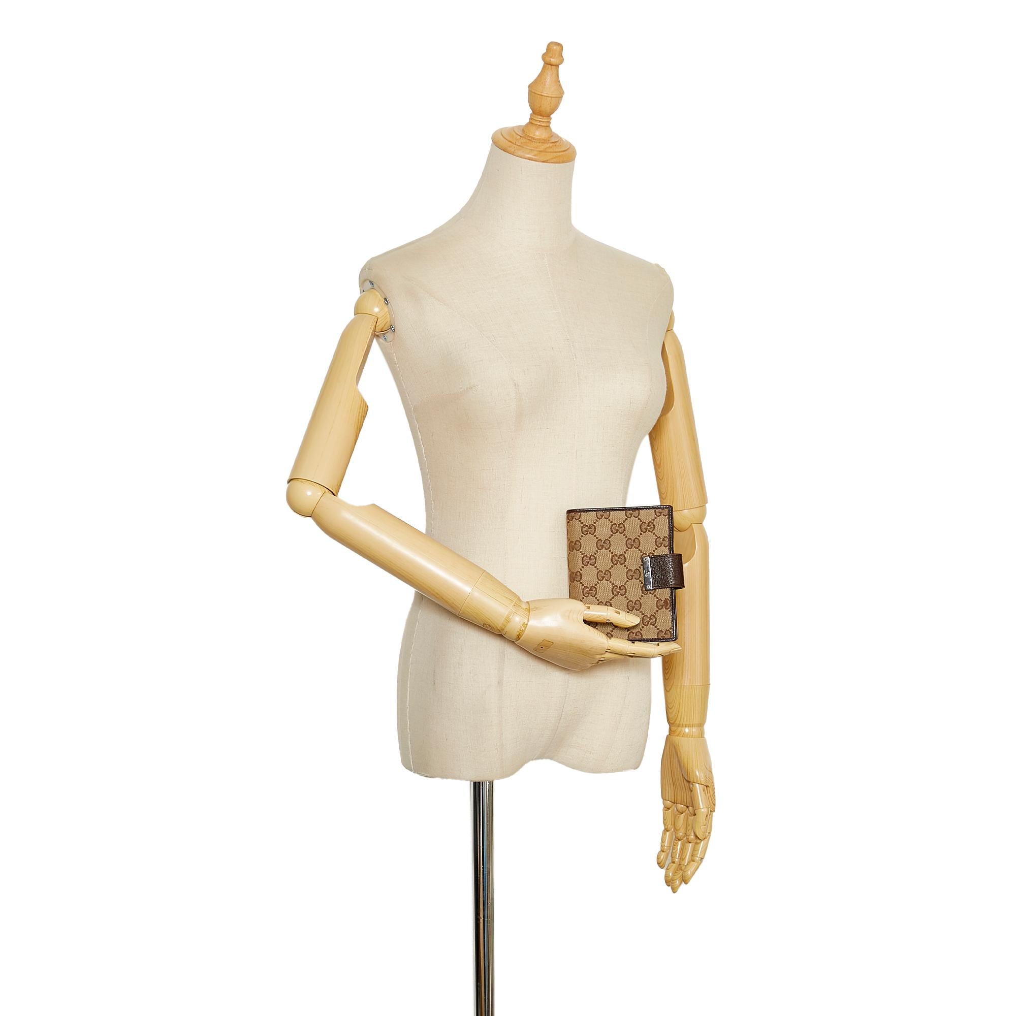 Gucci GG Canvas Notebook Cover (SHG-37772)