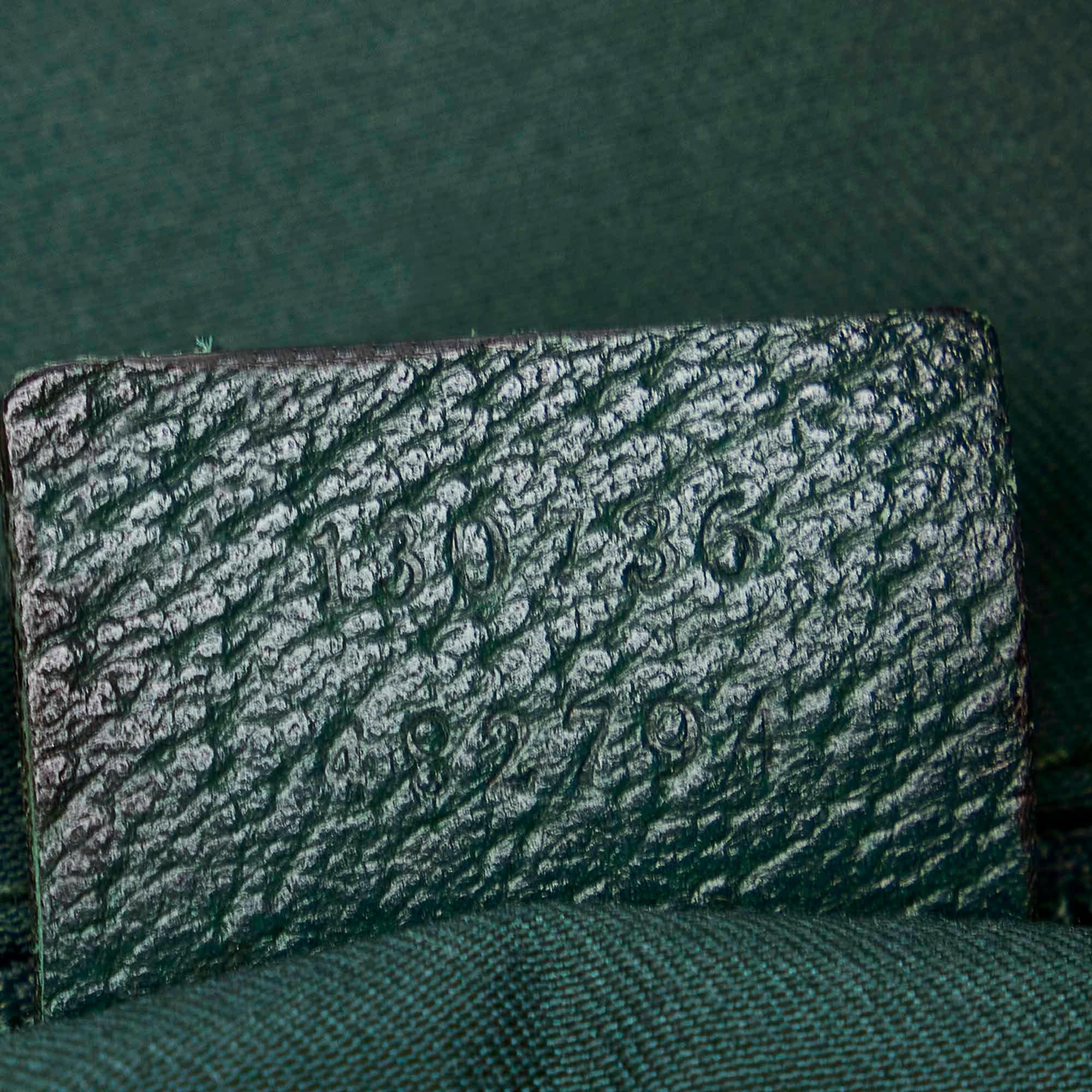 Gucci GG Canvas Pelham Shoulder Bag (SHG-22642)