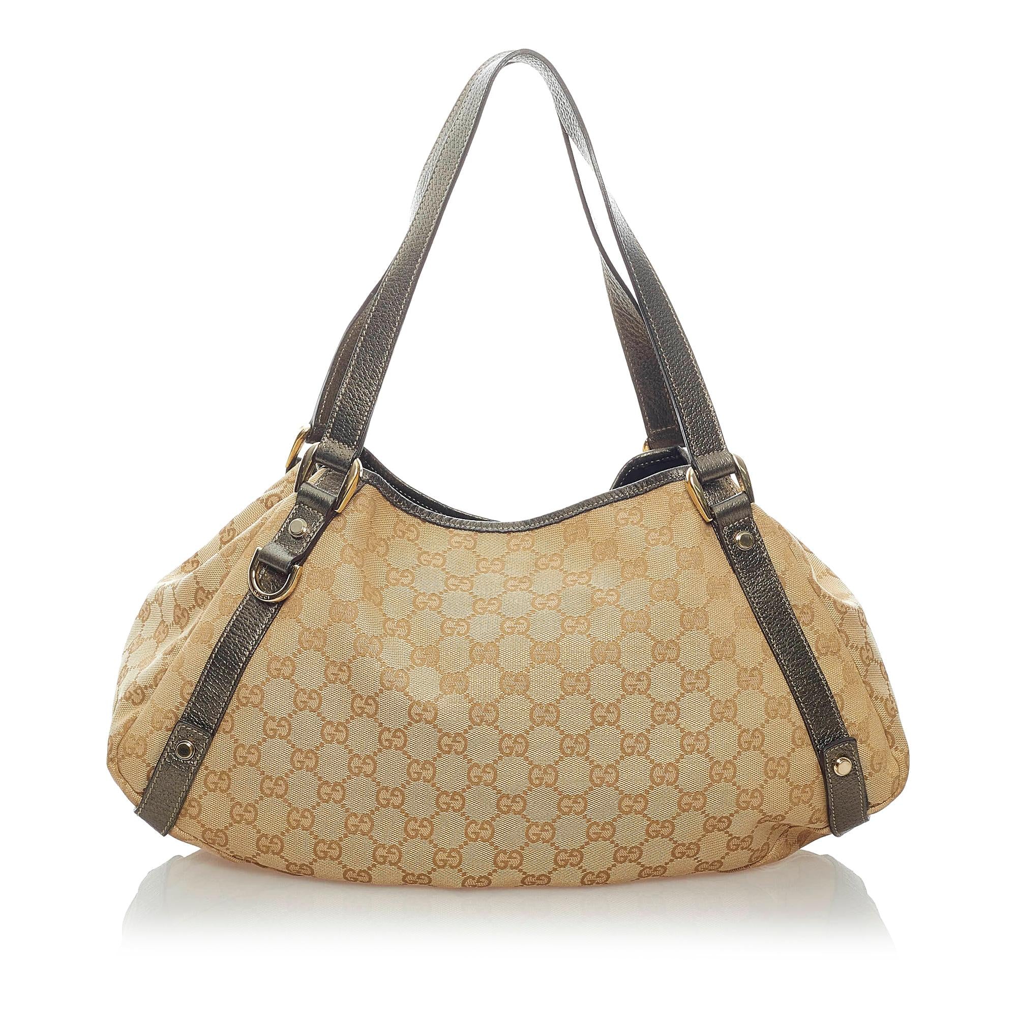 Gucci GG Canvas Pelham Shoulder Bag (SHG-34651)