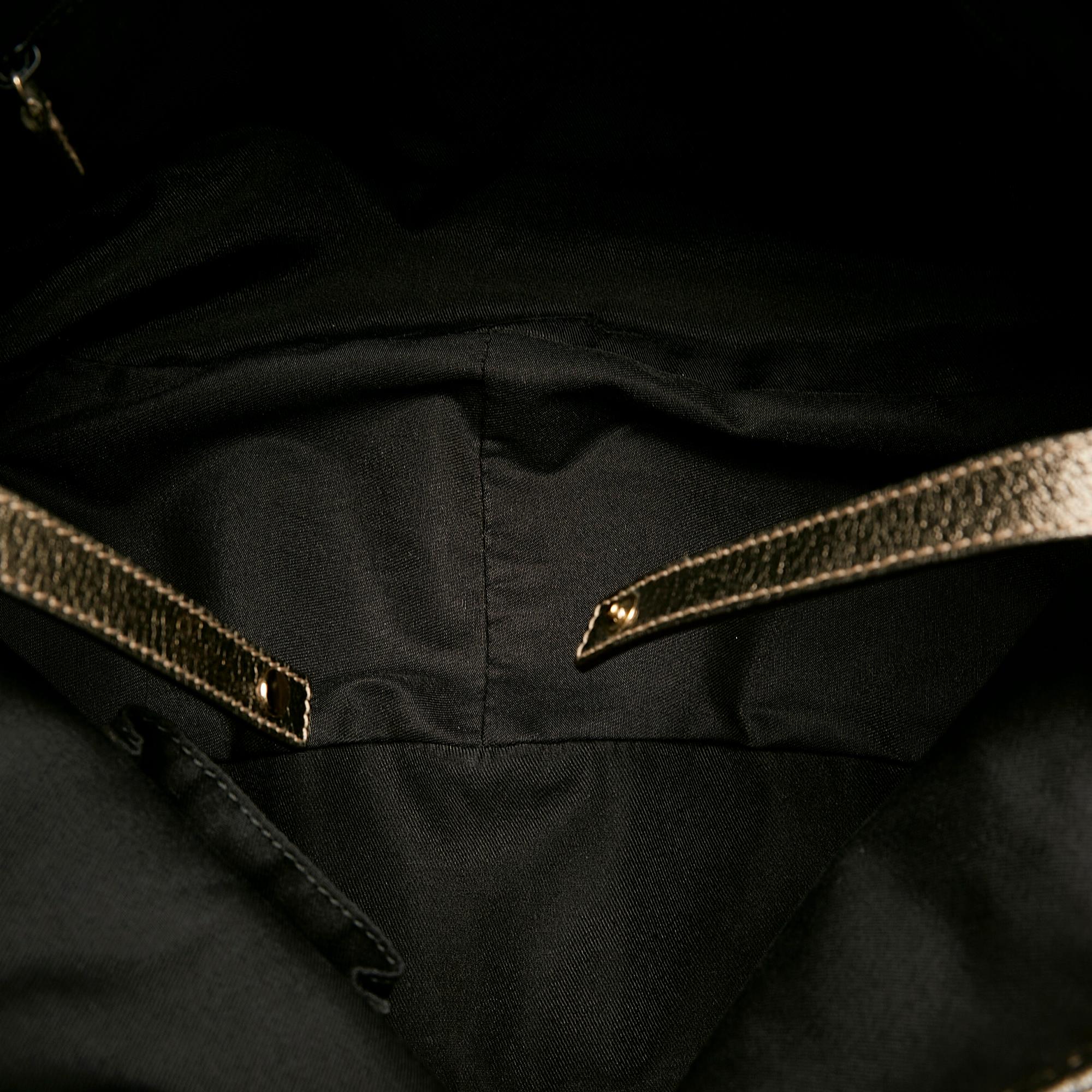 Gucci GG Canvas Pelham Shoulder Bag (SHG-34744)