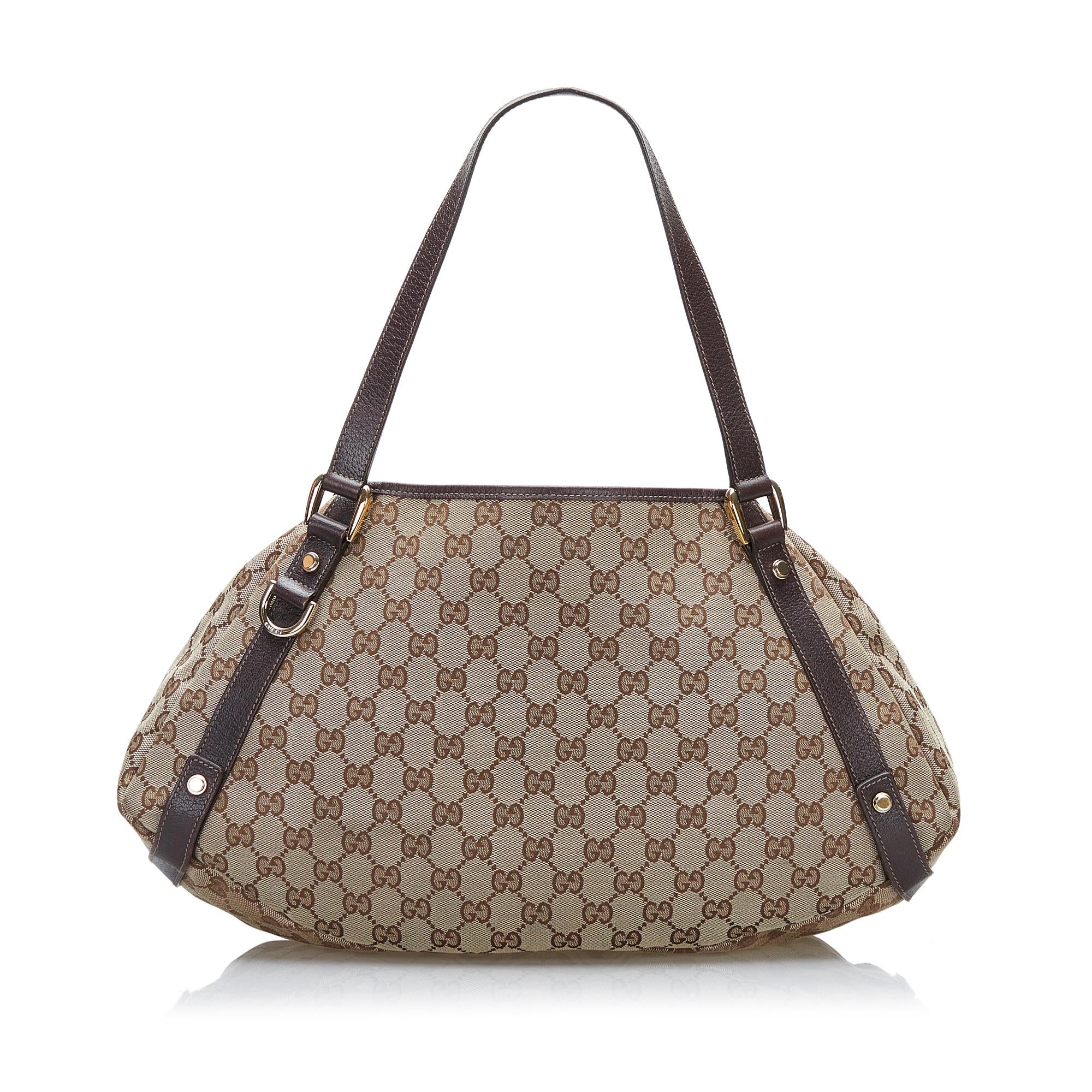Gucci GG Canvas Pelham Shoulder Bag (SHG-36787)