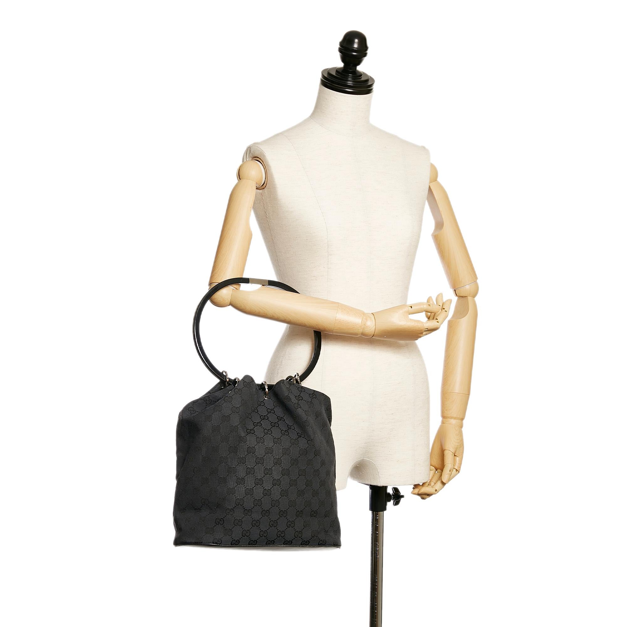 Gucci GG Canvas Ring Handle Handbag (SHG-28500)