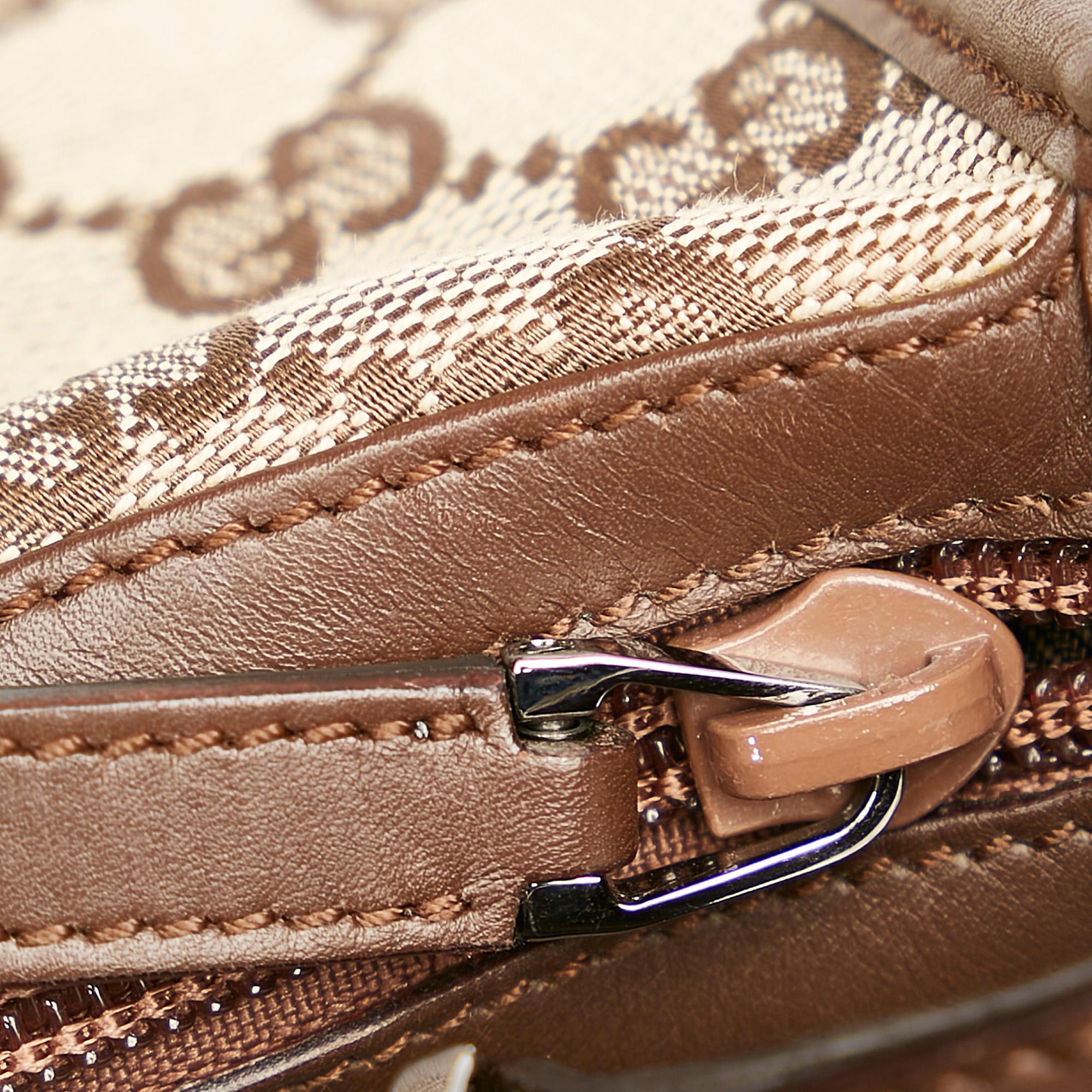 Gucci GG Canvas Shoulder Bag (SHG-26648)