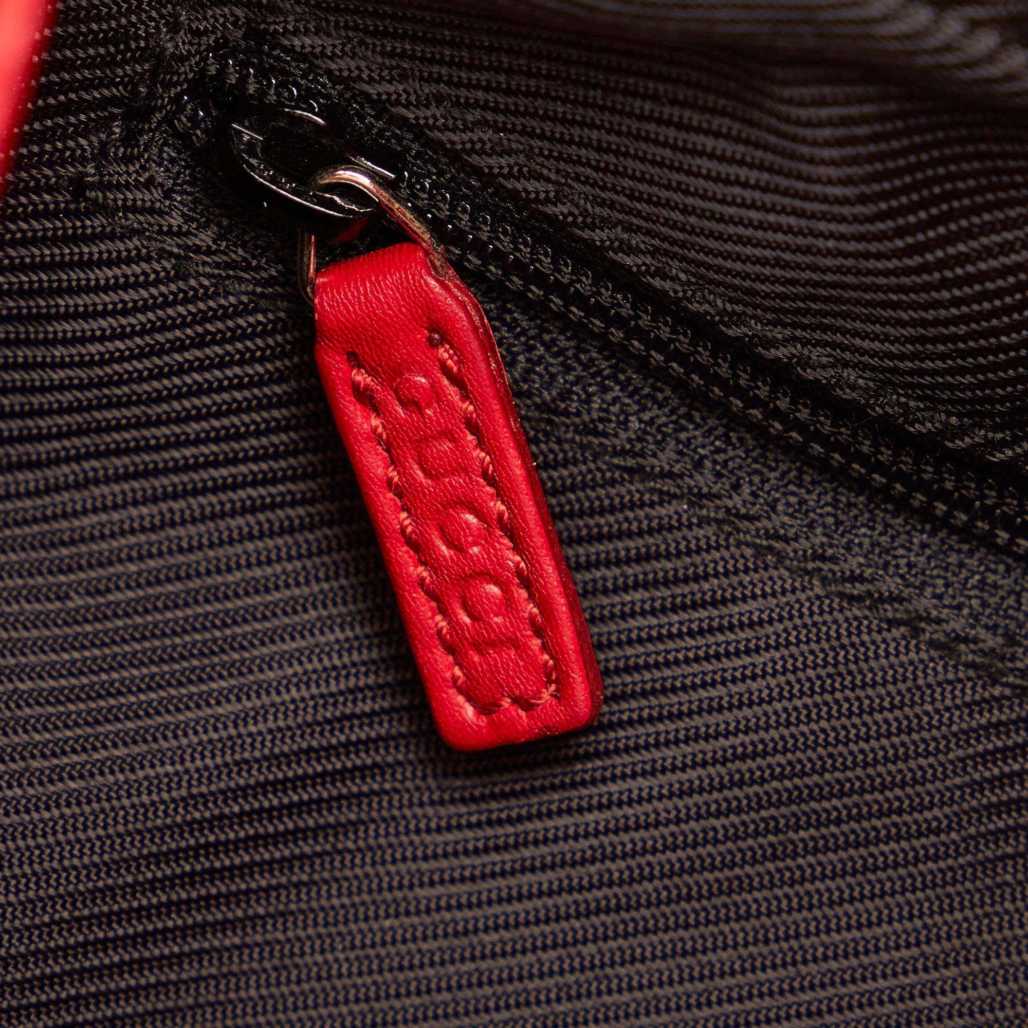 Gucci GG Canvas Shoulder Bag (SHG-32099)