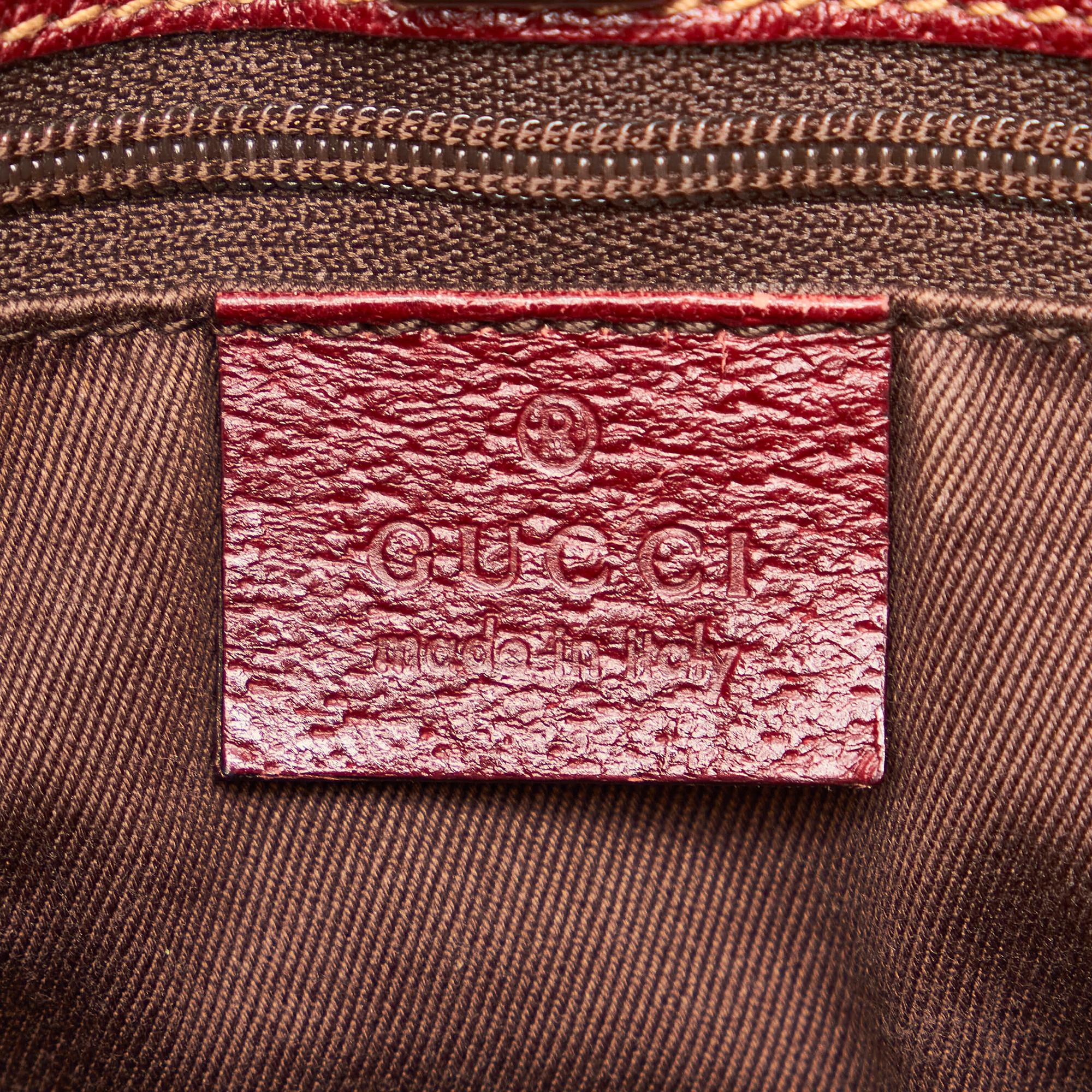 Gucci GG Canvas Shoulder Bag (SHG-32537)