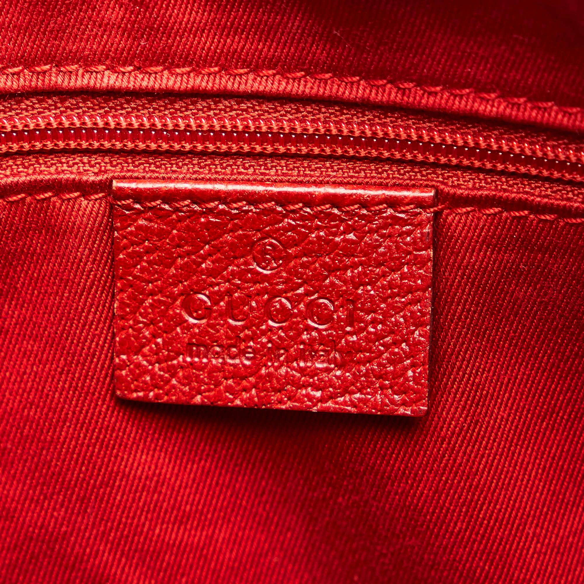 Gucci GG Canvas Shoulder Bag (SHG-32781)