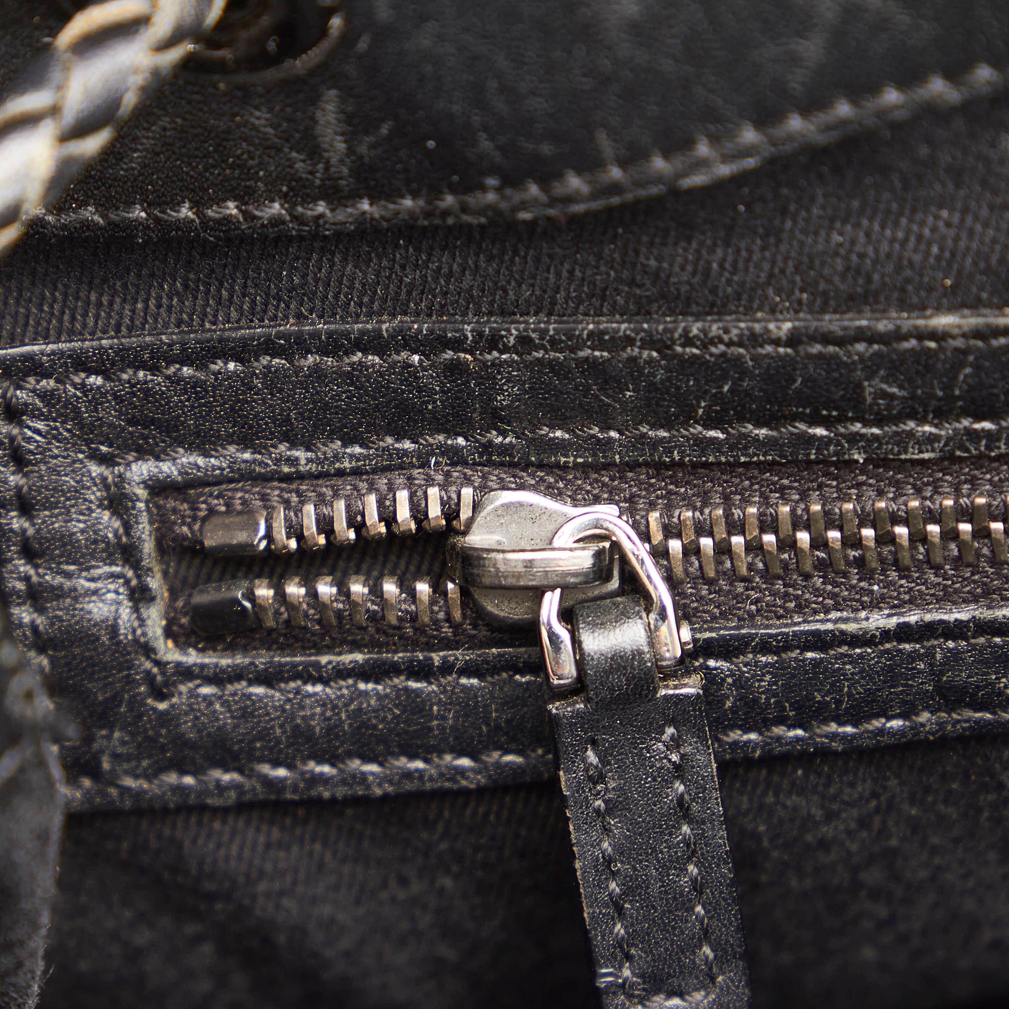 Gucci GG Canvas Shoulder Bag (SHG-32798)