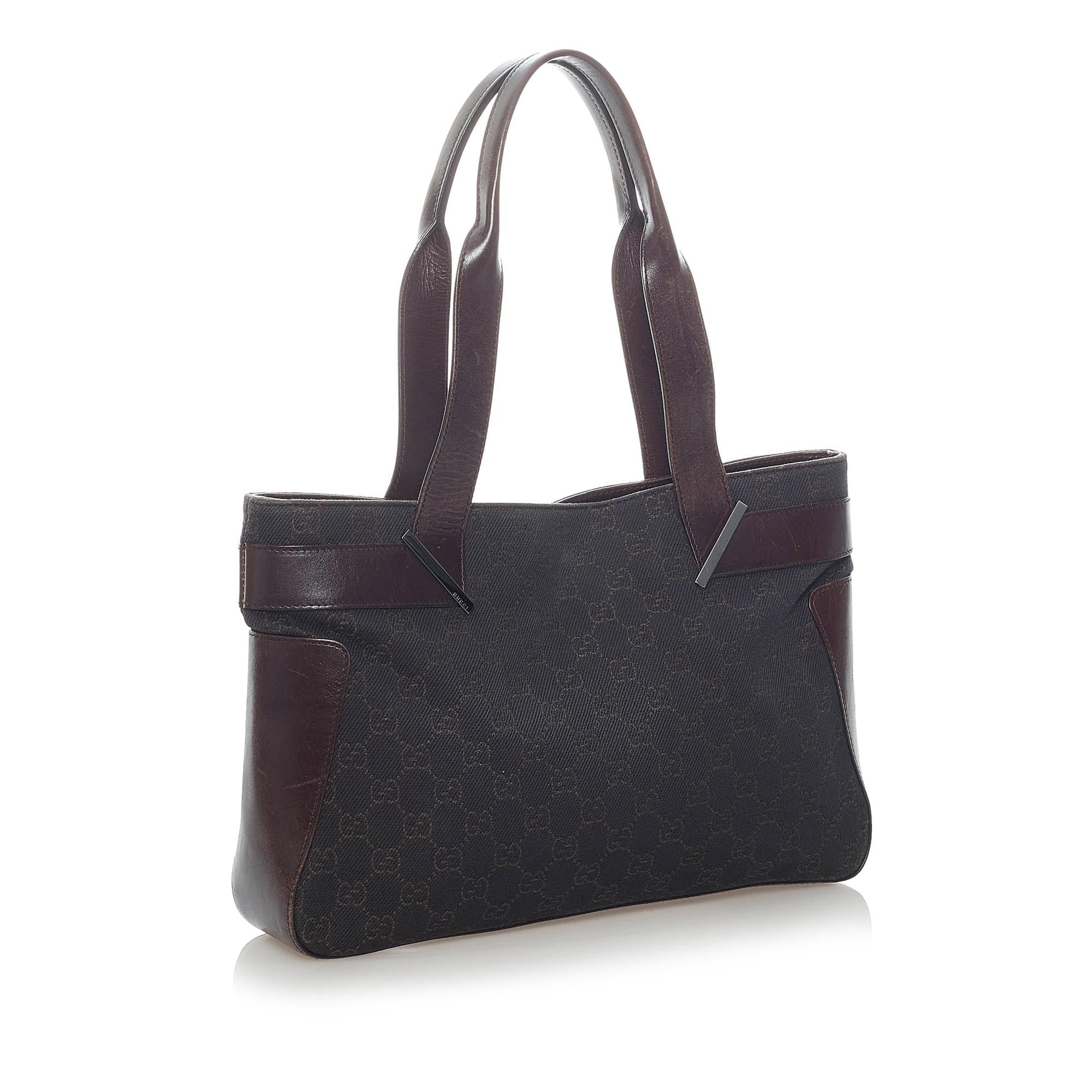 Gucci GG Canvas Shoulder Bag (SHG-32847)