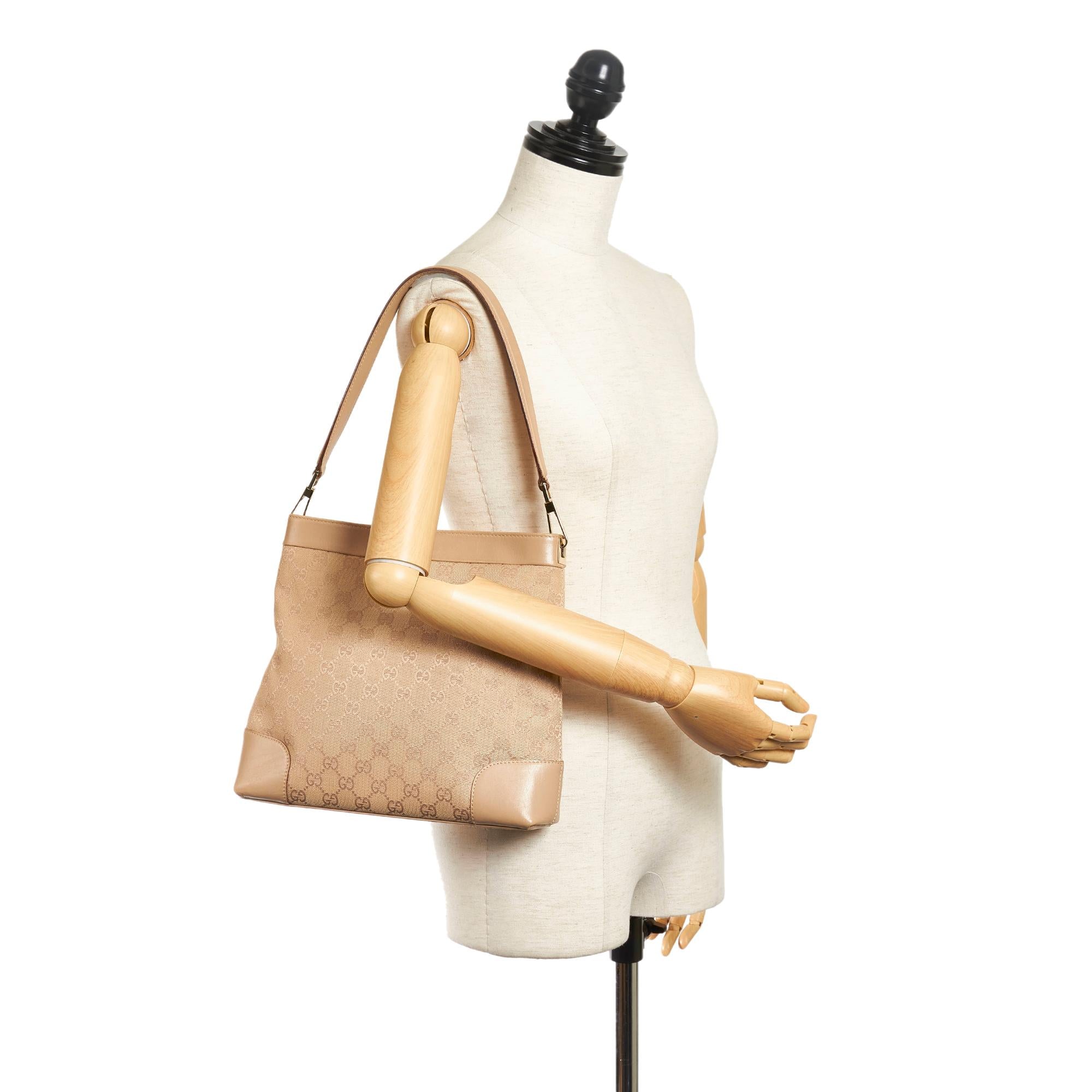 Gucci GG Canvas Shoulder Bag (SHG-32853)
