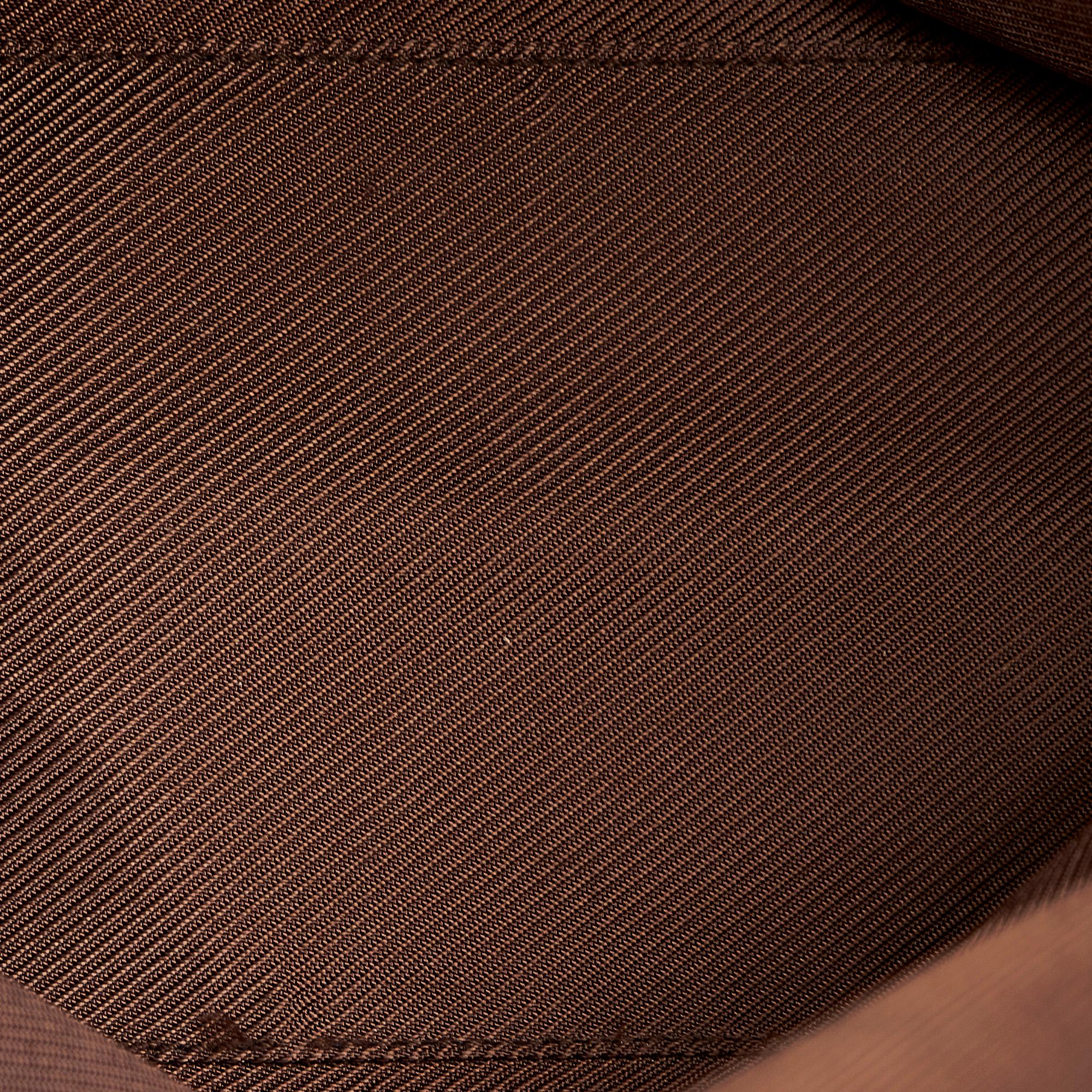 Gucci GG Canvas Tote Bag (SHG-25110)