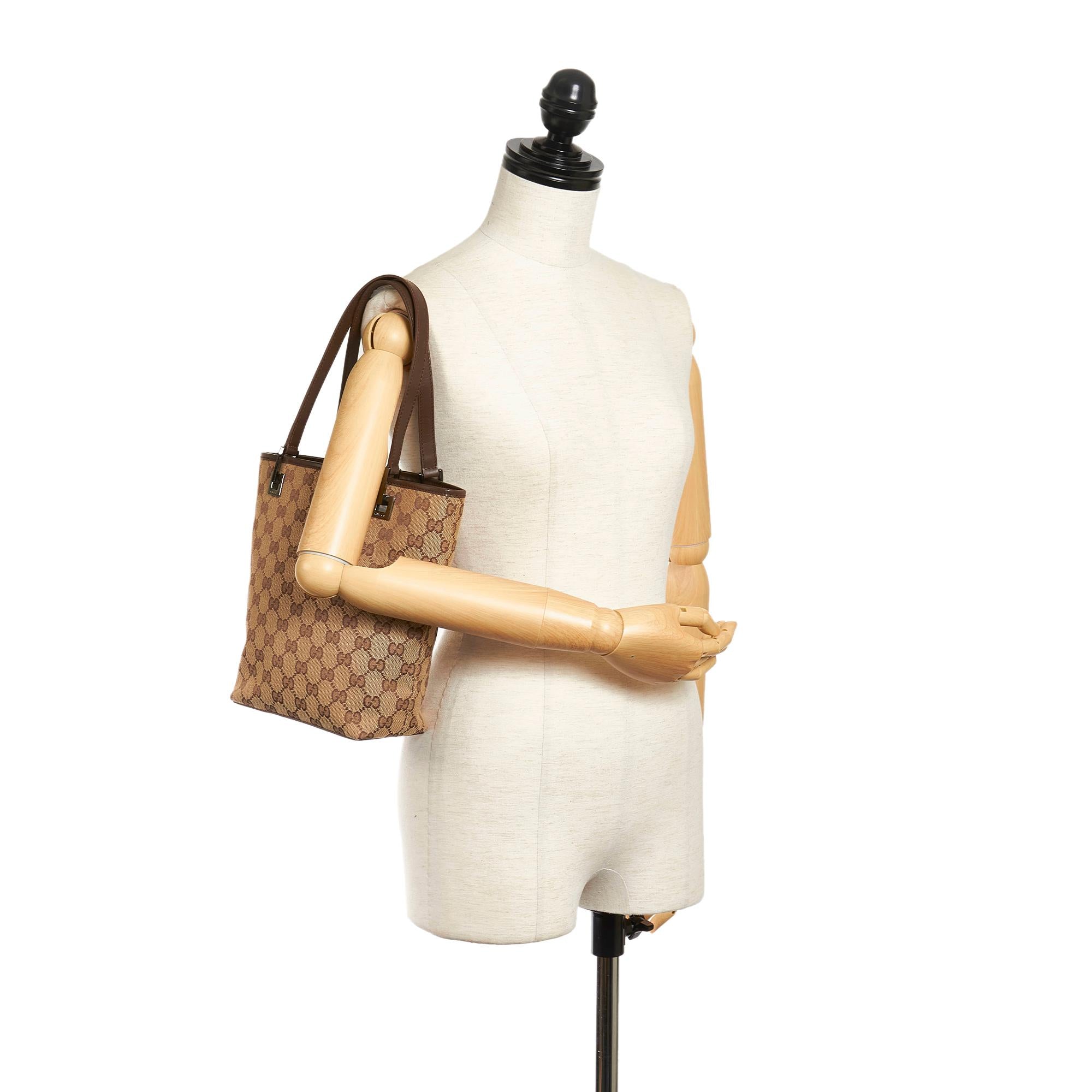 Gucci GG Canvas Tote Bag (SHG-32205)