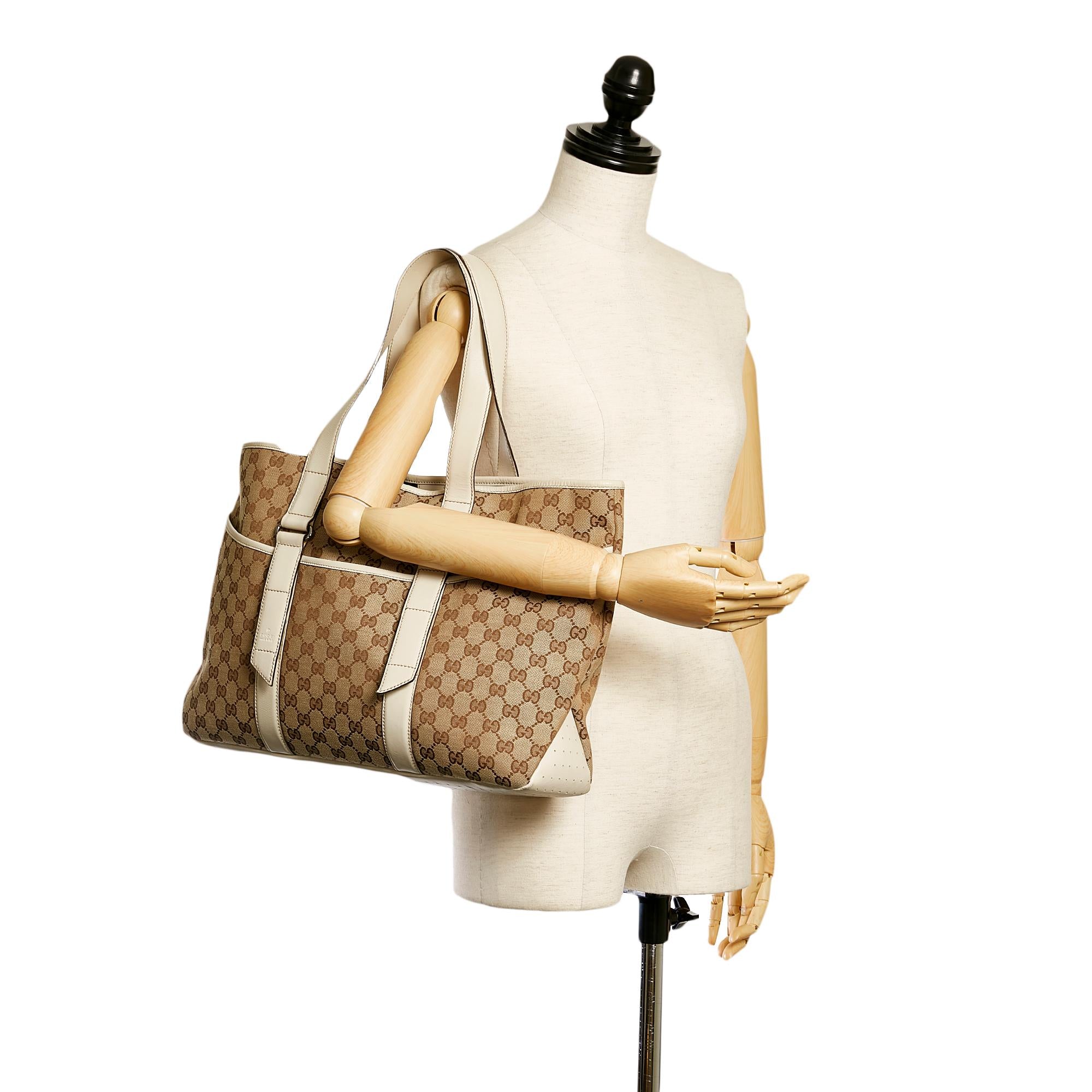 Gucci GG Canvas Tote Bag (SHG-32841)