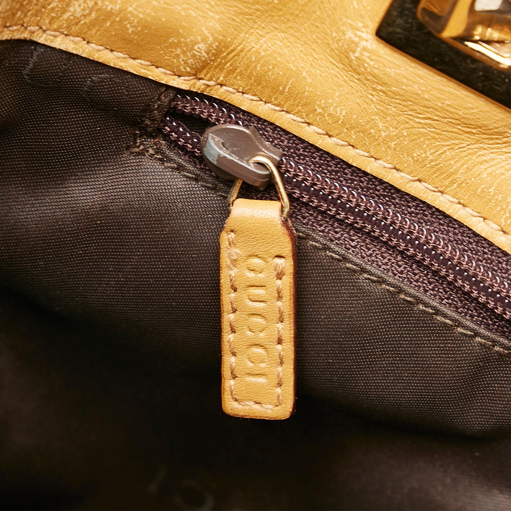 Gucci GG Canvas Tote Bag (SHG-ZQllon)