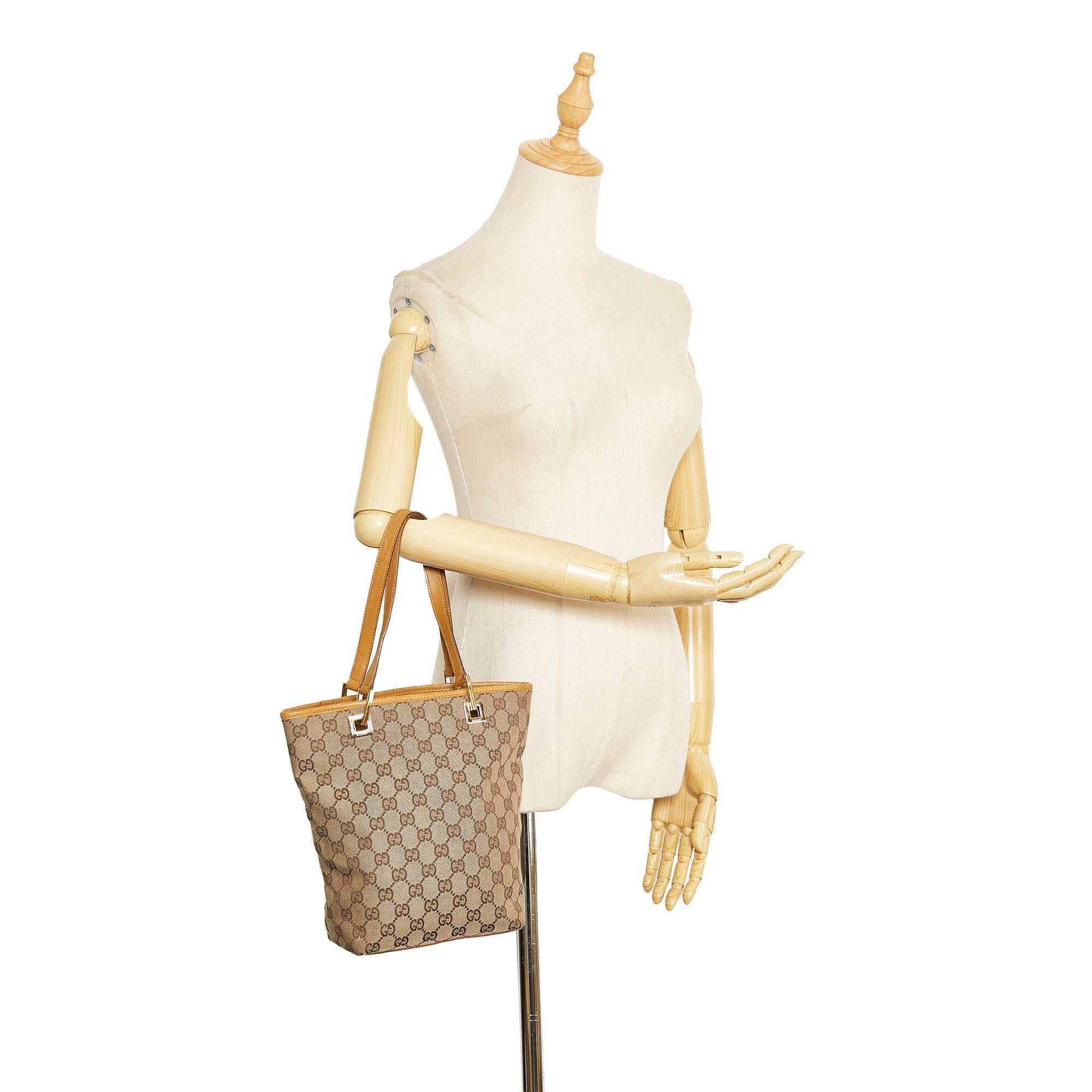 Gucci GG Canvas Tote Bag (SHG-ZQllon)