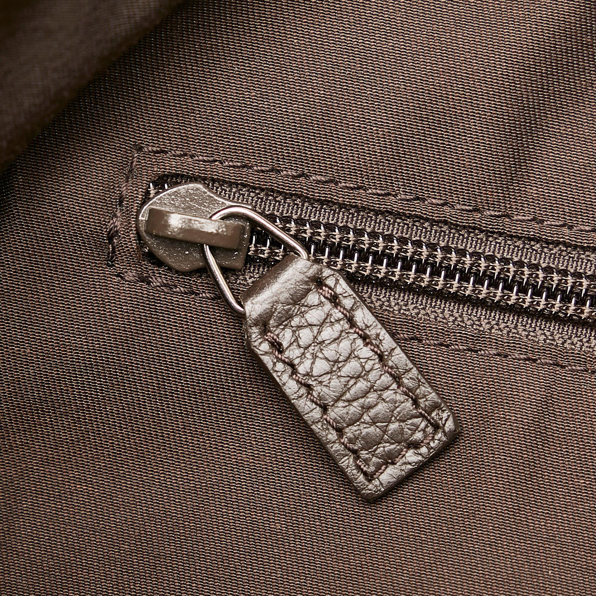 Gucci GG Nylon Crossbody Bag (SHG-36786)