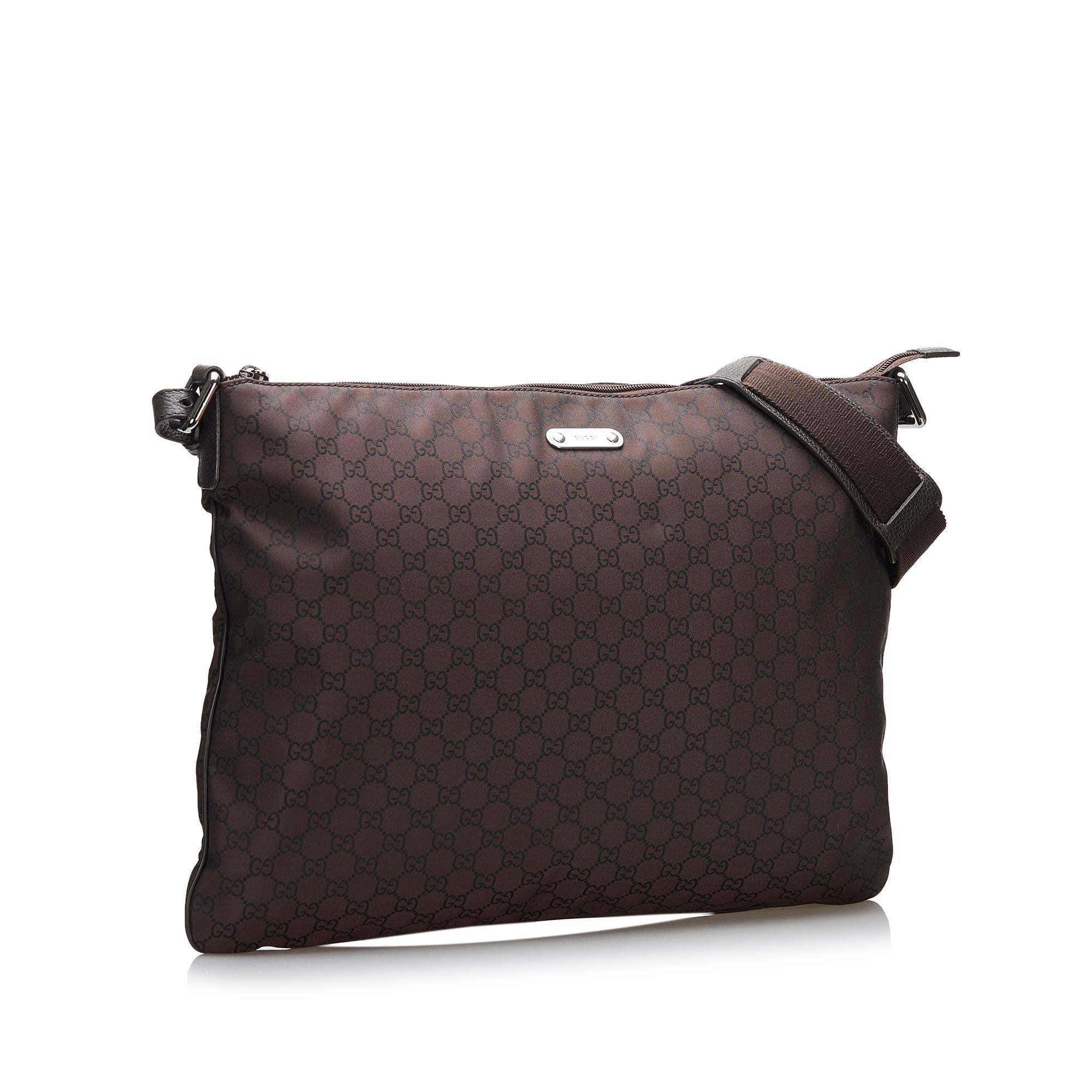 Gucci GG Nylon Crossbody Bag (SHG-36786)