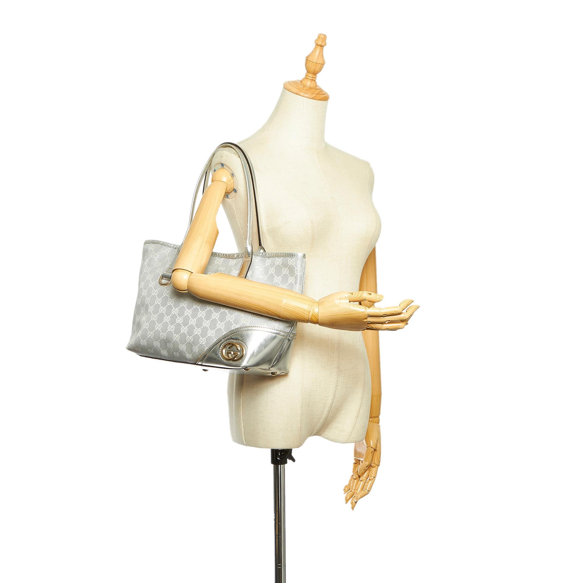 Gucci GG Nylon Tote Bag (SHG-32362)