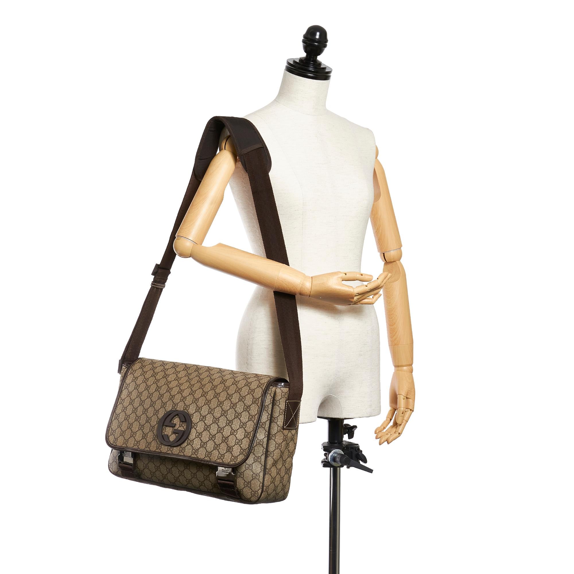 Gucci GG Supreme Crossbody Bag (SHG-26725)