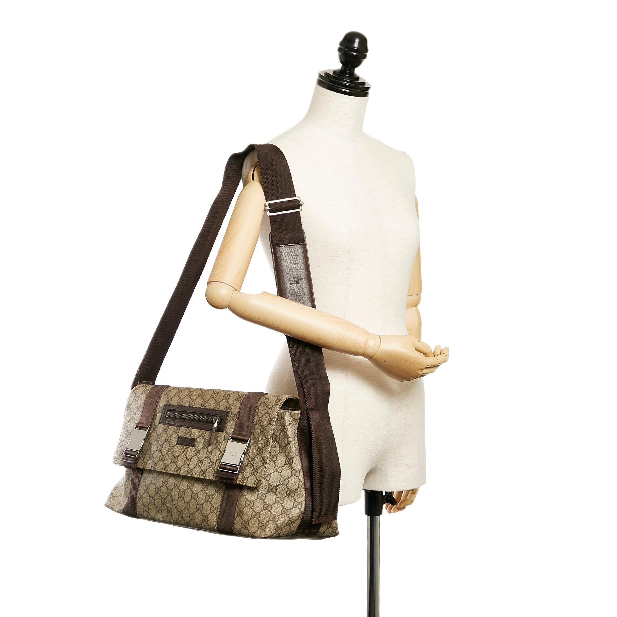 Gucci GG Supreme Crossbody Bag (SHG-27645)