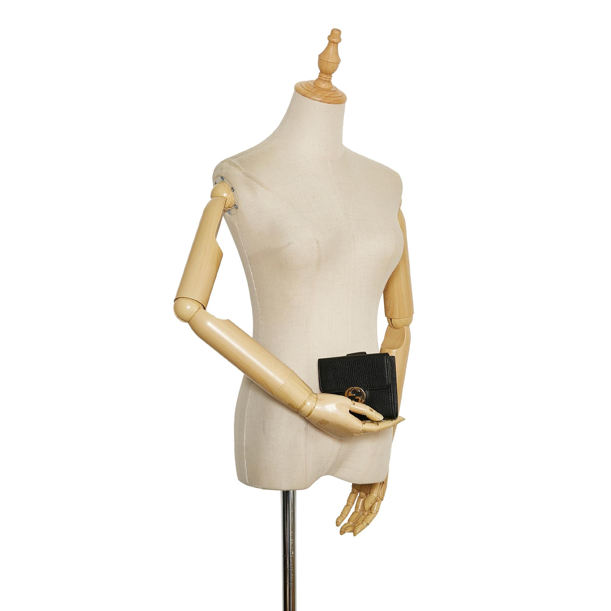 Gucci Interlocking G Small Wallet (SHG-6ru6No)