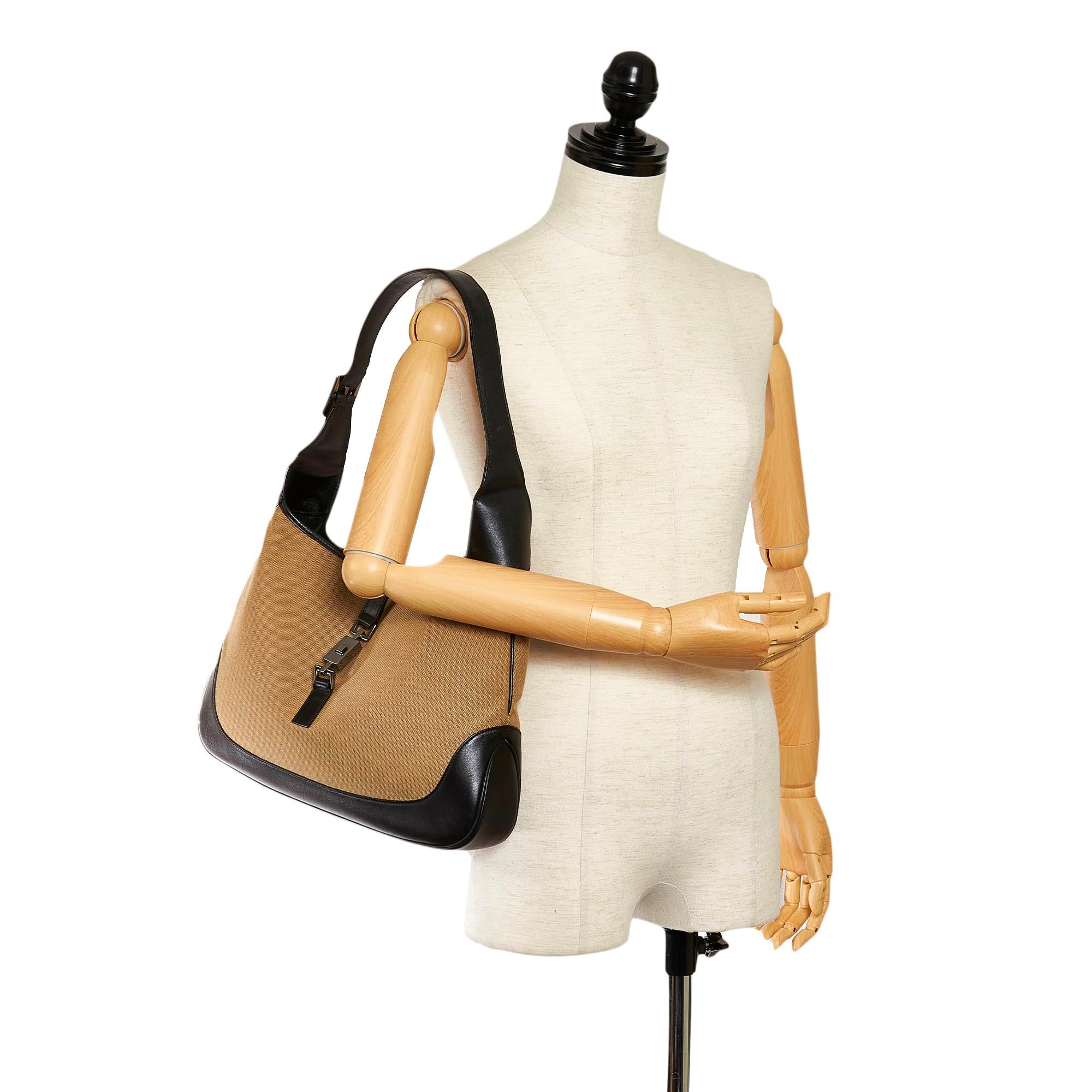 Gucci Jackie Canvas Shoulder Bag (SHG-32651)