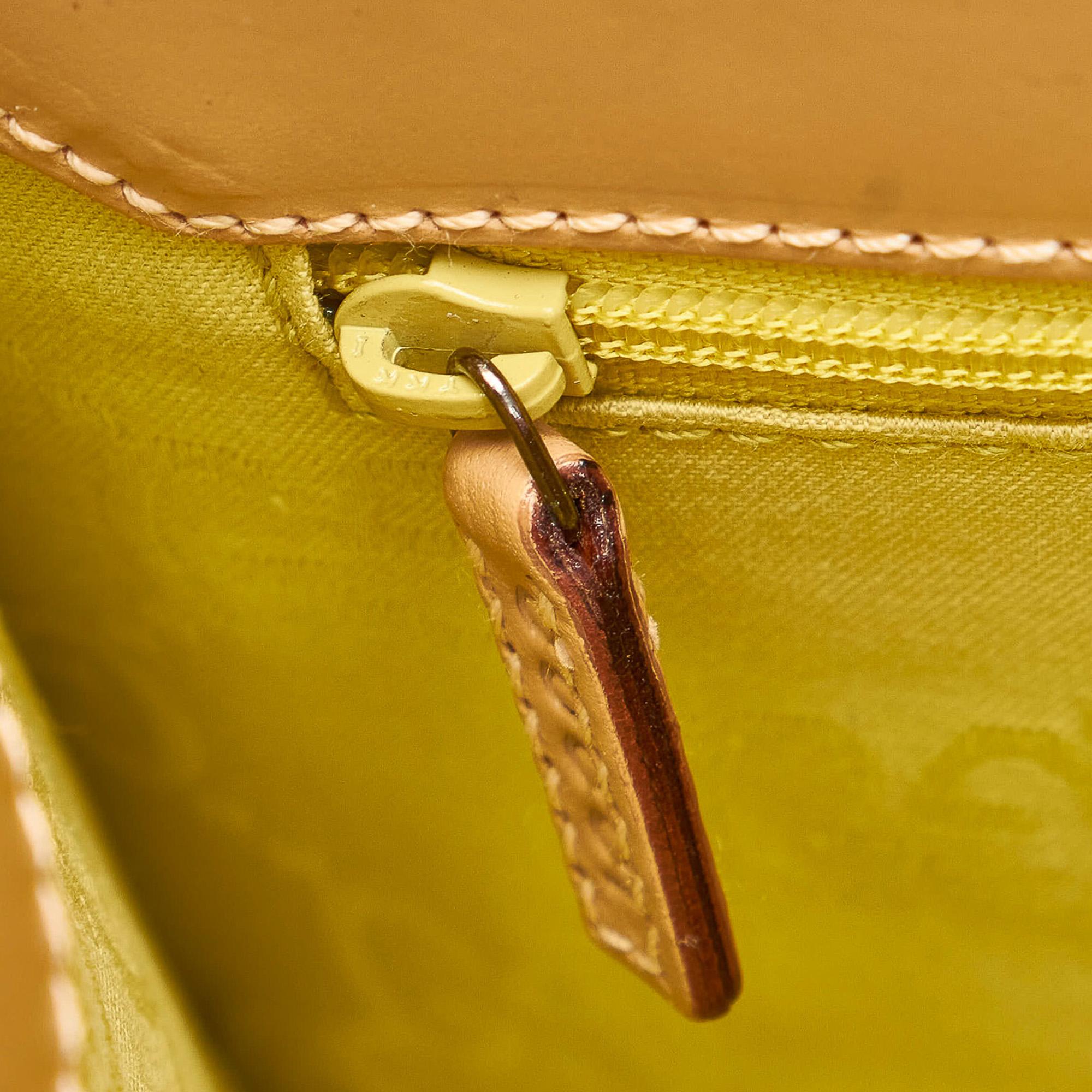 Gucci Jackie Leather Handbag (SHG-28515)