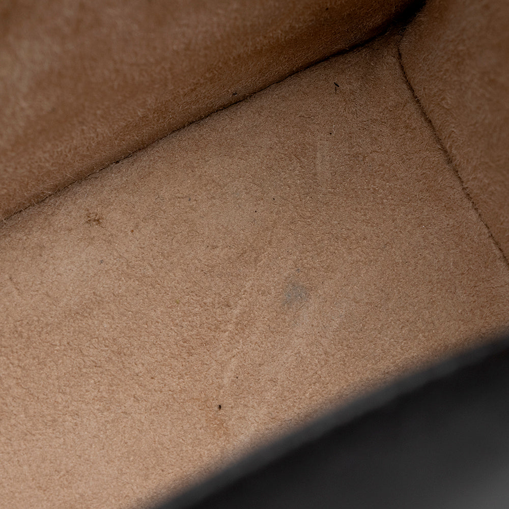 Gucci Leather Animal Studs Sylvie Mini Bag (SHF-19238)