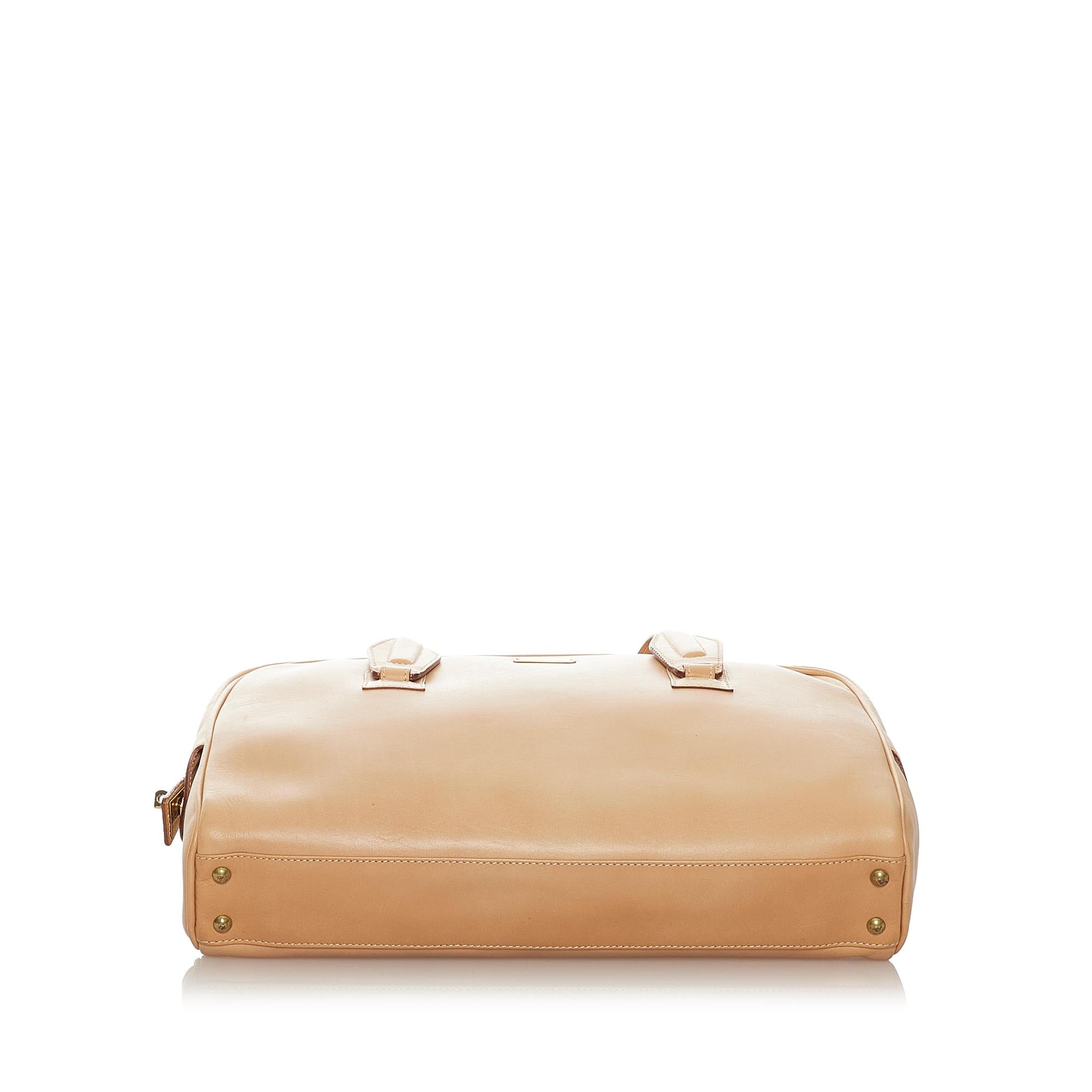 Gucci Leather Shoulder Bag (SHG-27436)