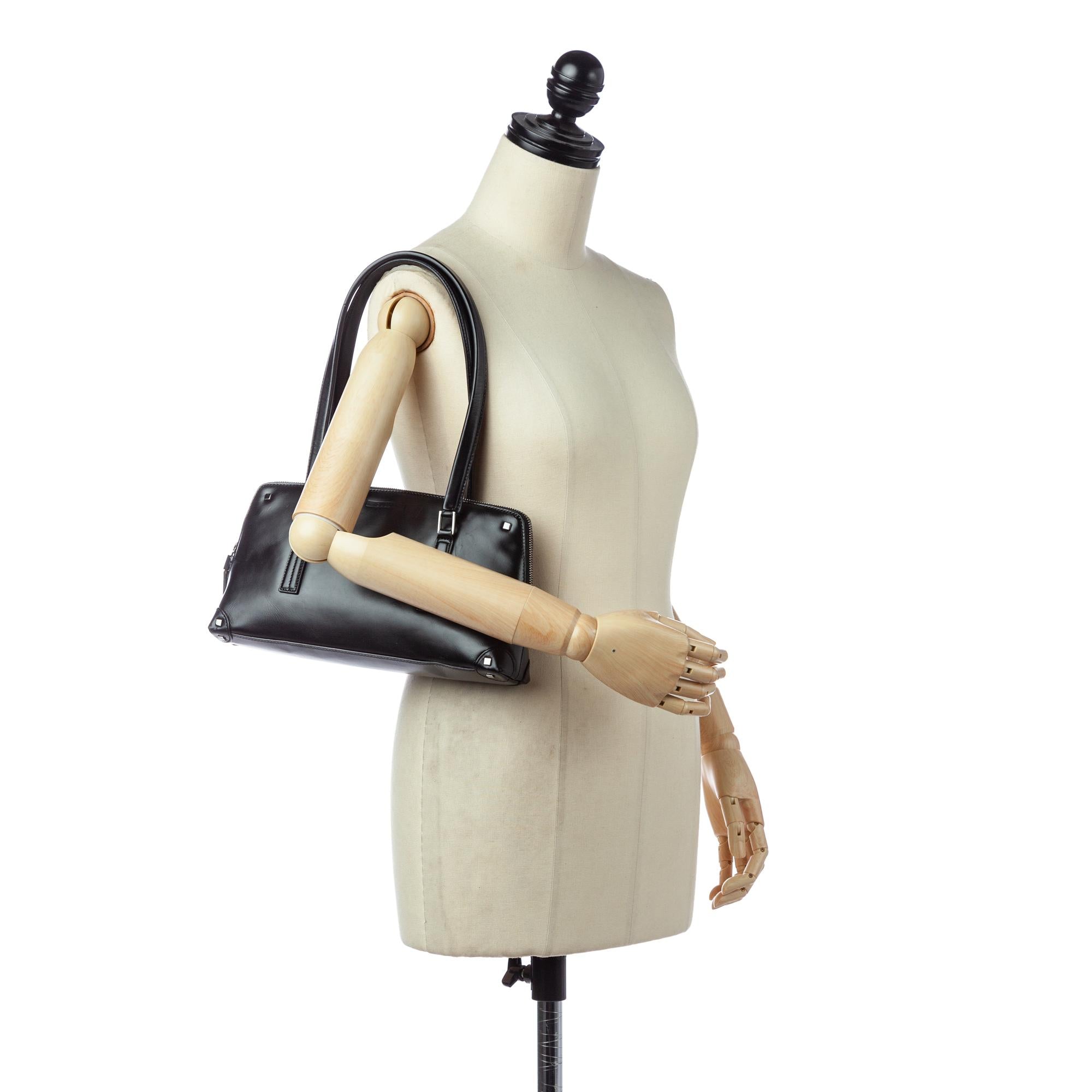 Gucci Leather Shoulder Bag (SHG-28476)