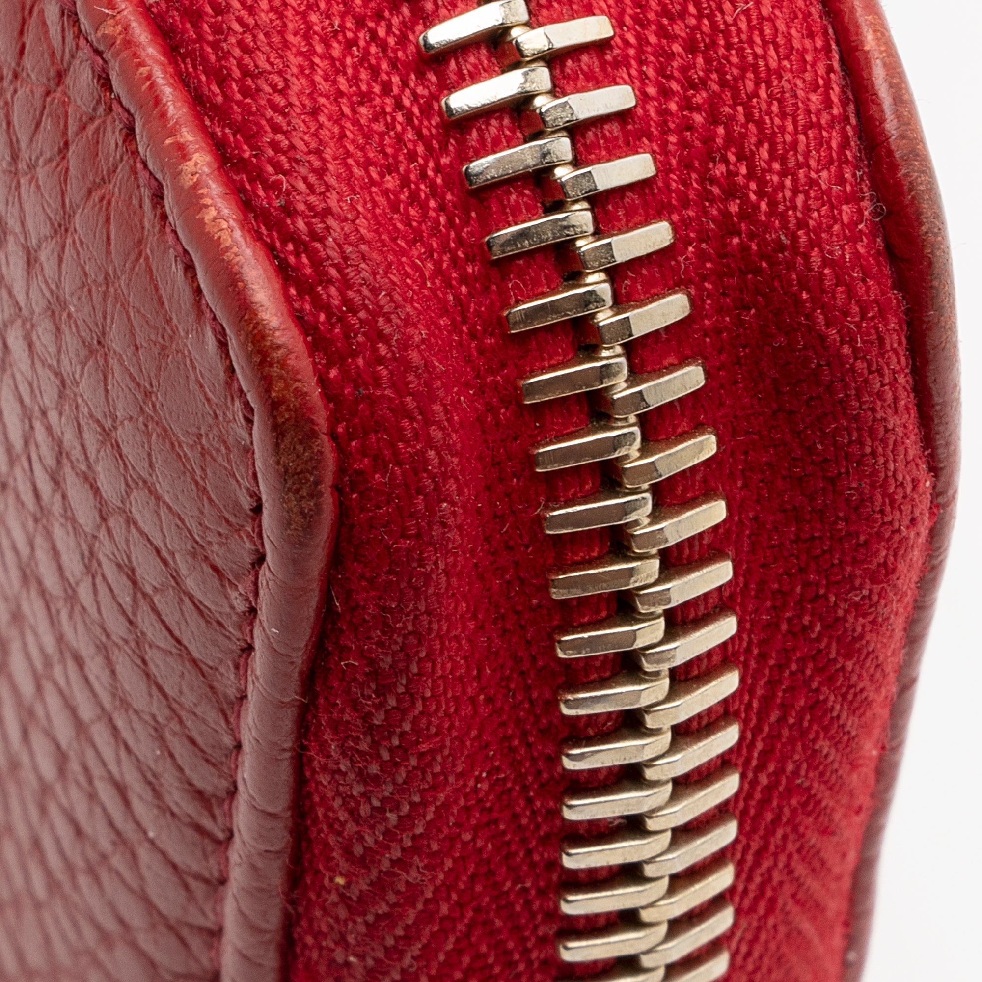 Gucci Leather Soho Zip Around Wallet (SHF-22236)