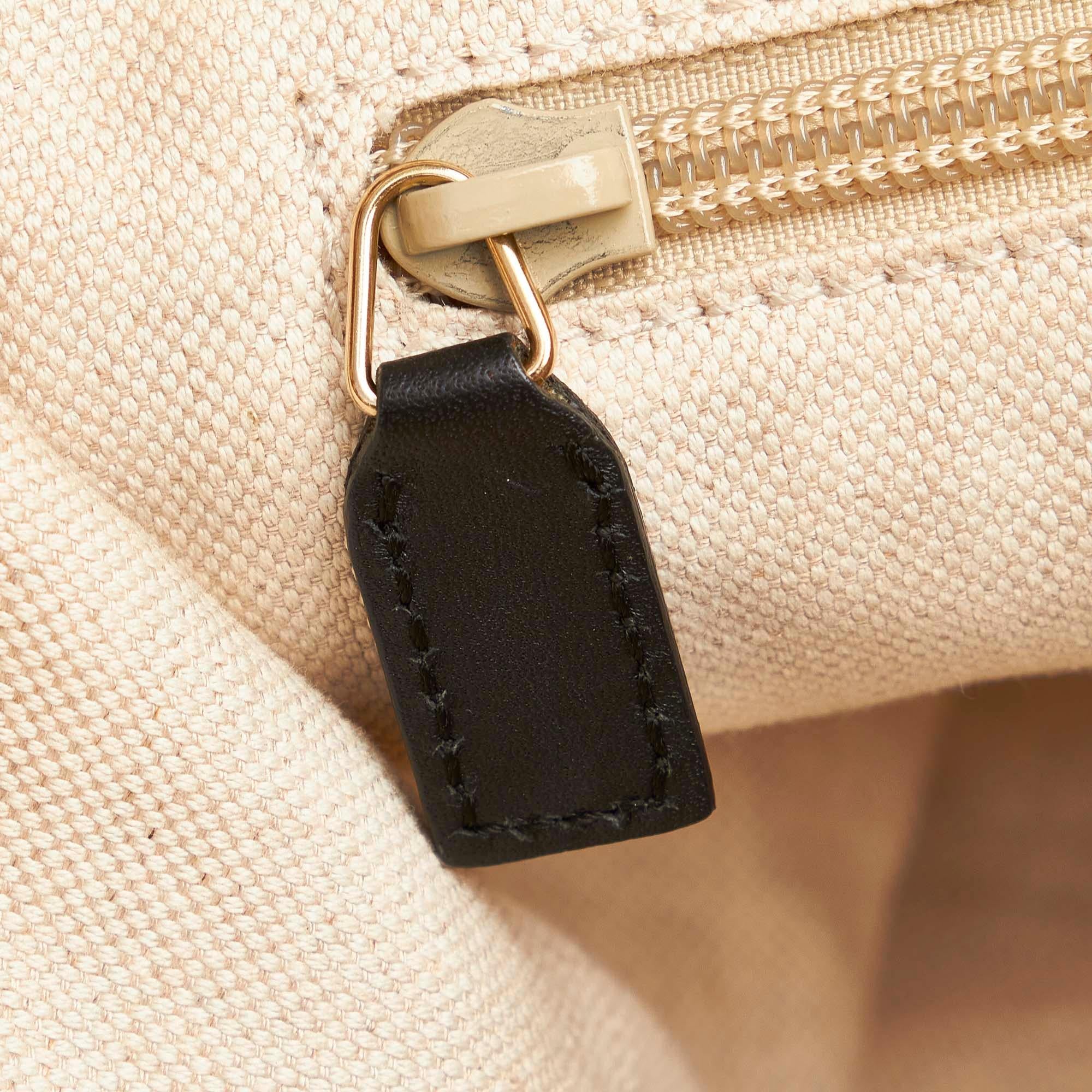 Gucci Leopard Printed Nylon Tote Bag (SHG-37366)