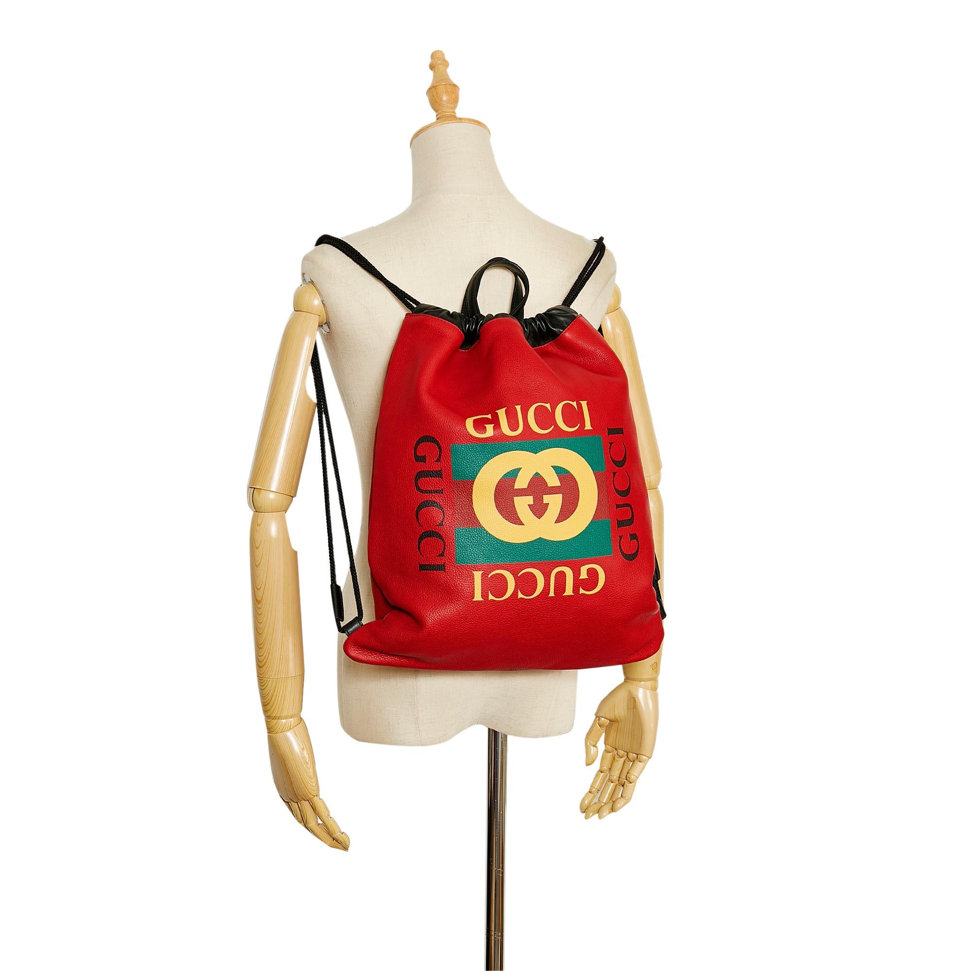 Gucci Logo Drawstring Backpack (SHG-Pk7mwg)