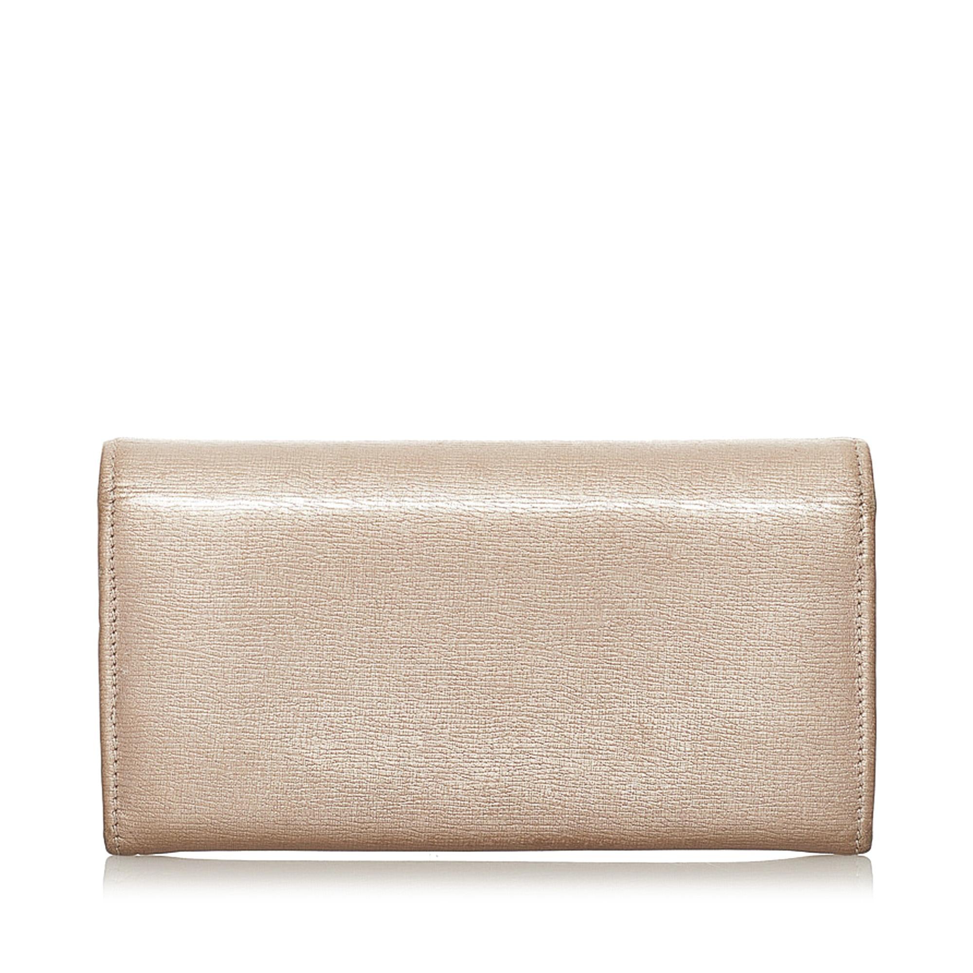 Gucci Lovely Leather Long Wallet (SHG-32706)
