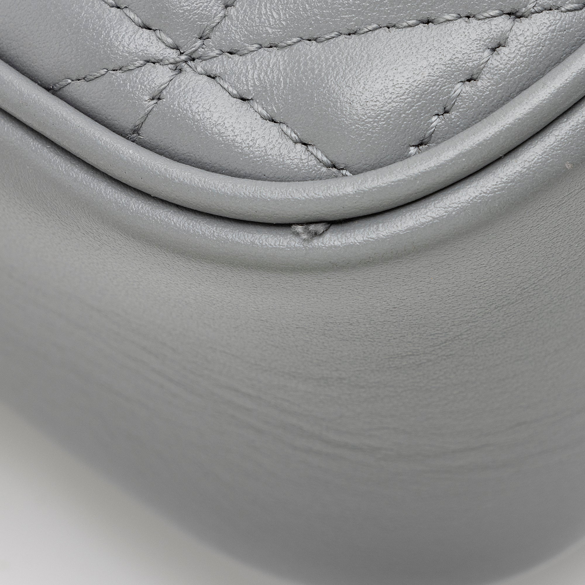 Gucci Matelasse Leather Aria GG Marmont Small Shoulder Bag (SHF-ftU2zH)