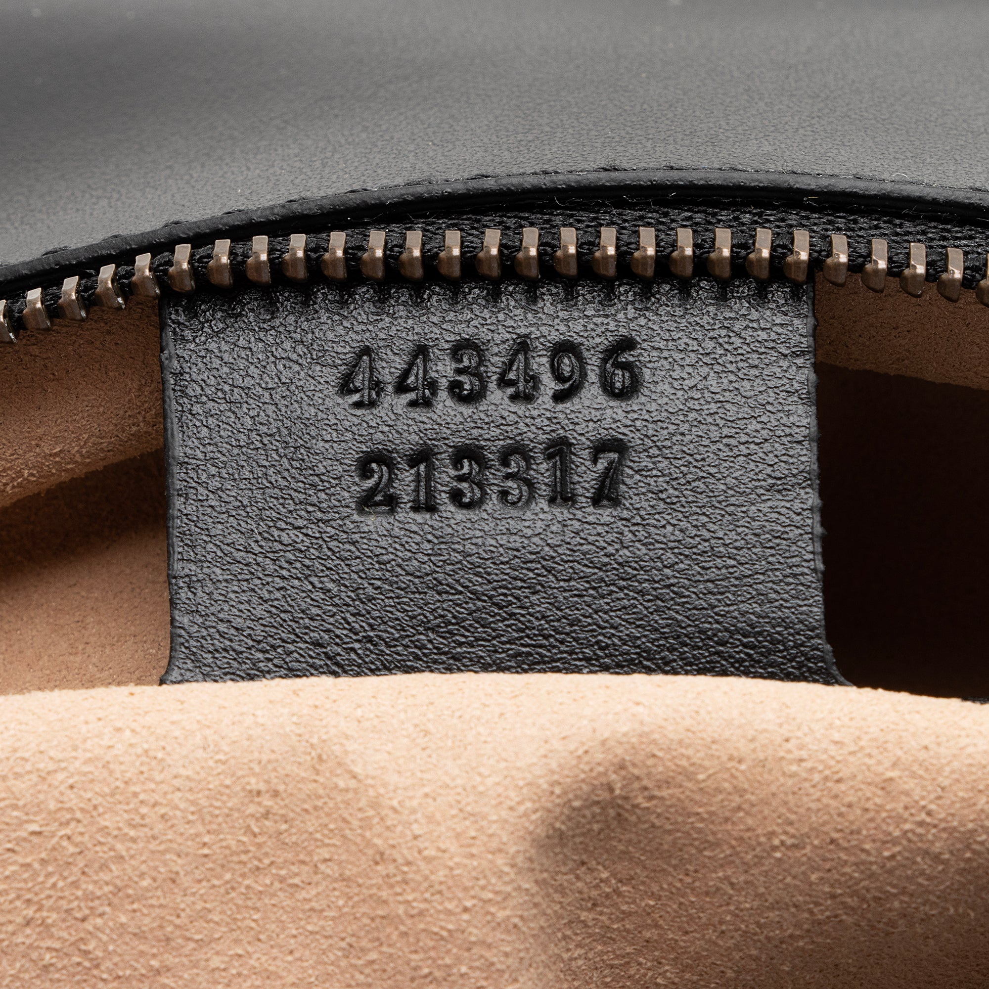 Gucci Matelasse Leather GG Marmont Medium Shoulder Bag (SHF-23019)