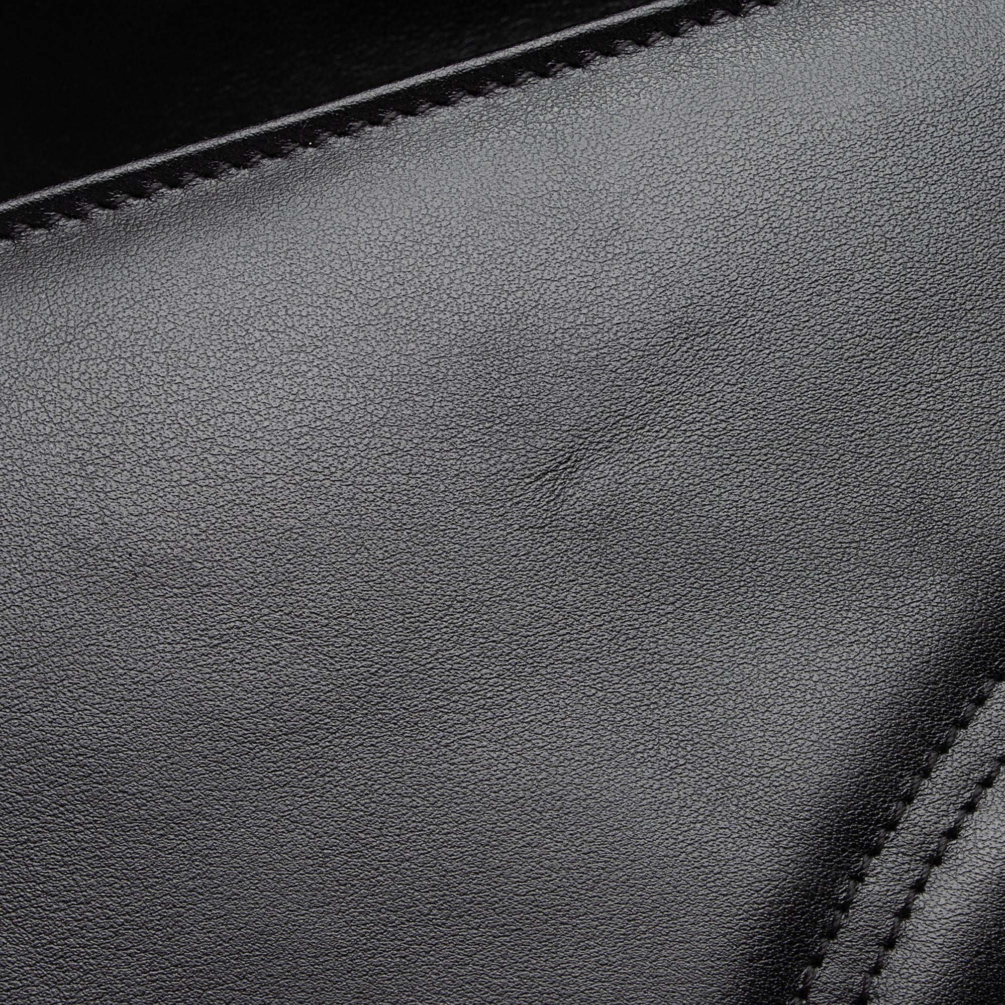 Gucci Matelasse Leather GG Marmont Medium Shoulder Bag (SHF-23019)